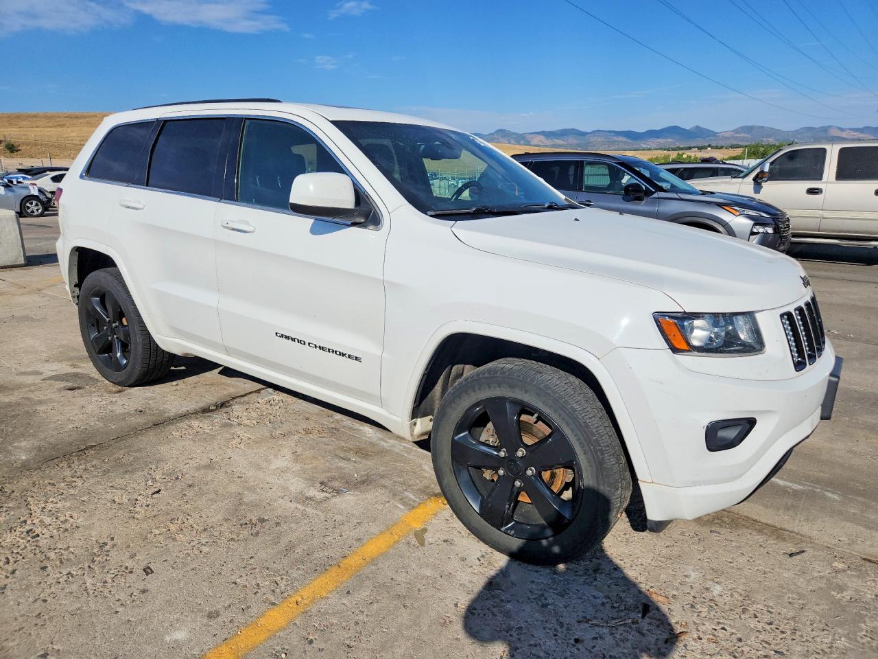 2015 Jeep Grand Cherokee Laredo White vin: 1C4RJFAG6FC225176
