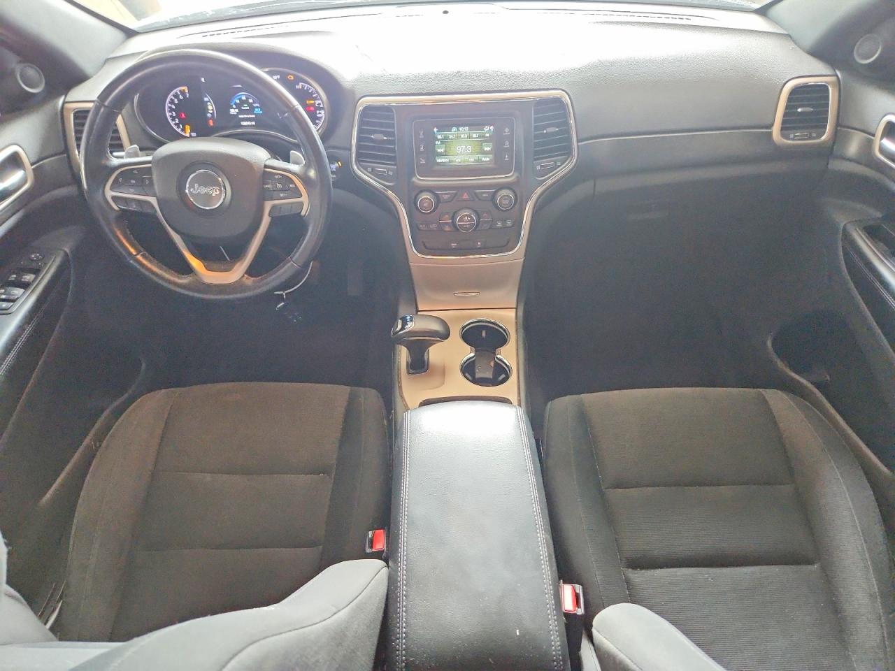 2015 Jeep Grand Cherokee Laredo Серебряный vin: 1C4RJFAG6FC244097
