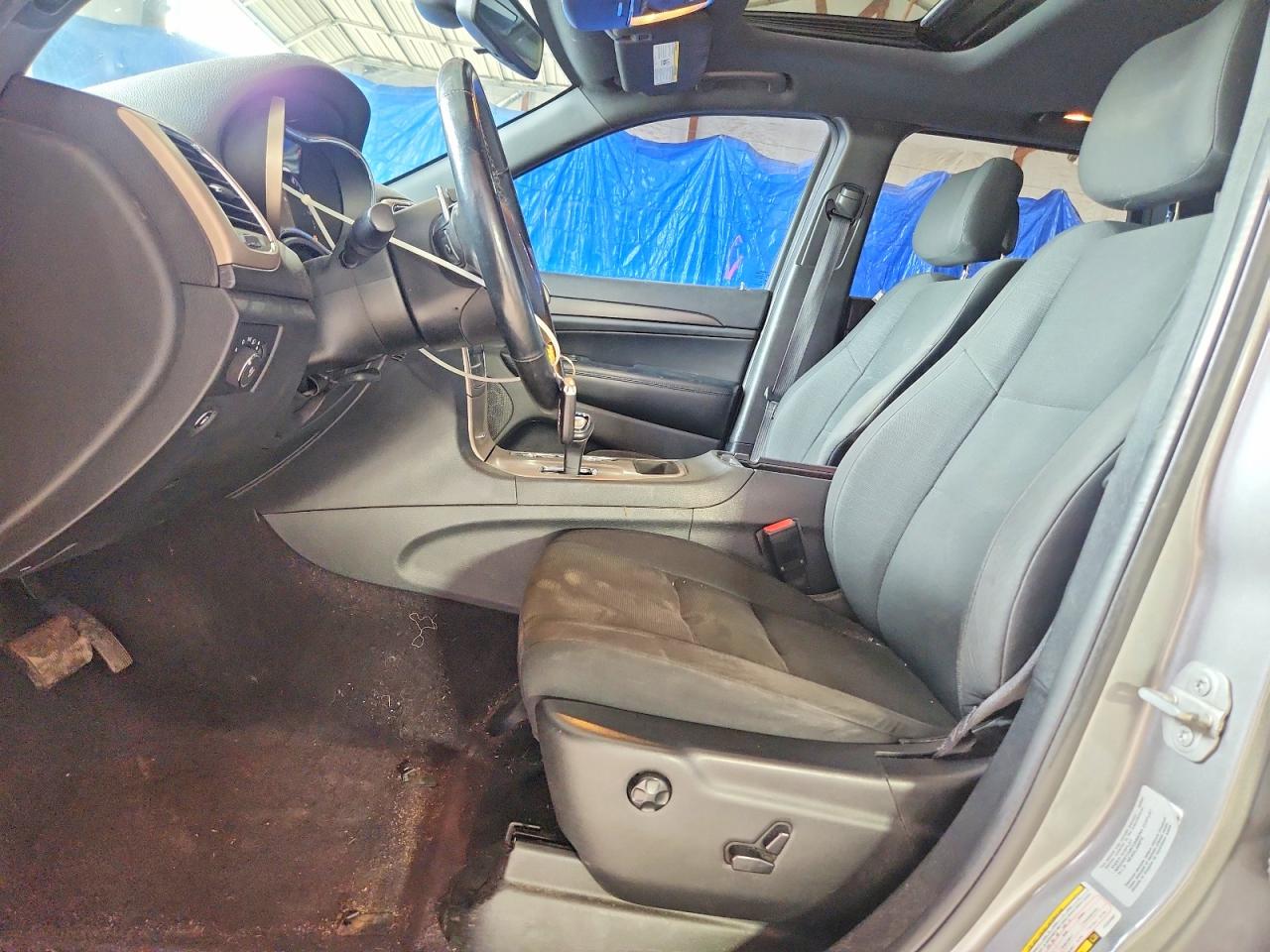 2015 Jeep Grand Cherokee Laredo Серебряный vin: 1C4RJFAG6FC244097