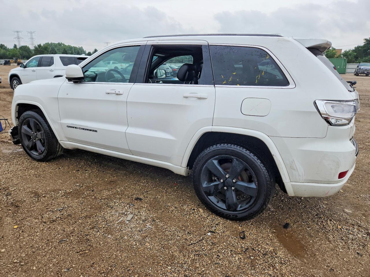 2015 Jeep Grand Cherokee Laredo White vin: 1C4RJFAG6FC680173