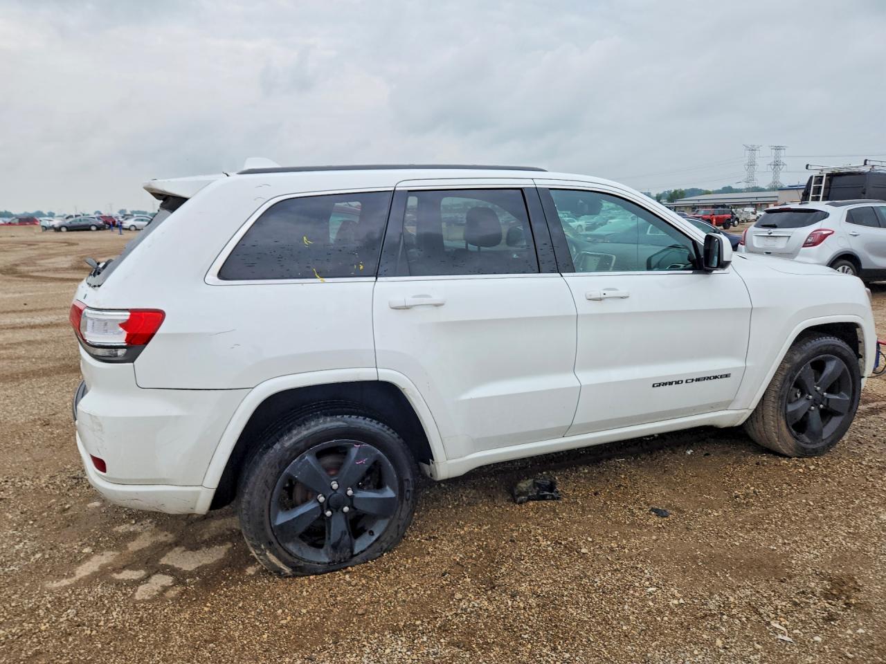2015 Jeep Grand Cherokee Laredo White vin: 1C4RJFAG6FC680173
