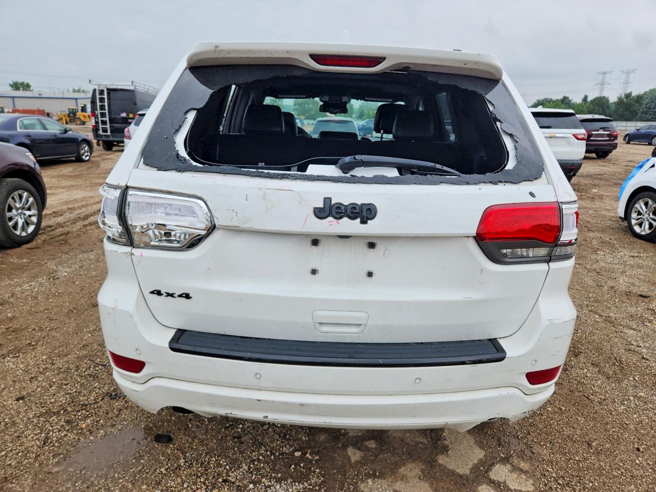 2015 Jeep Grand Cherokee Laredo White vin: 1C4RJFAG6FC680173
