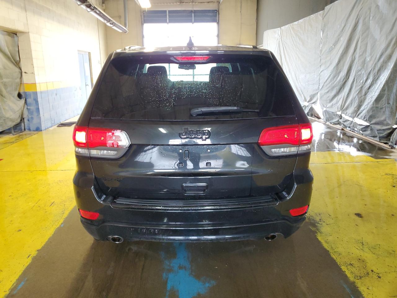 2015 Jeep Grand Cherokee Laredo Black vin: 1C4RJFAG6FC708456 Damage: Rear Bumper, Light Scratch, 2 To 3 Inches