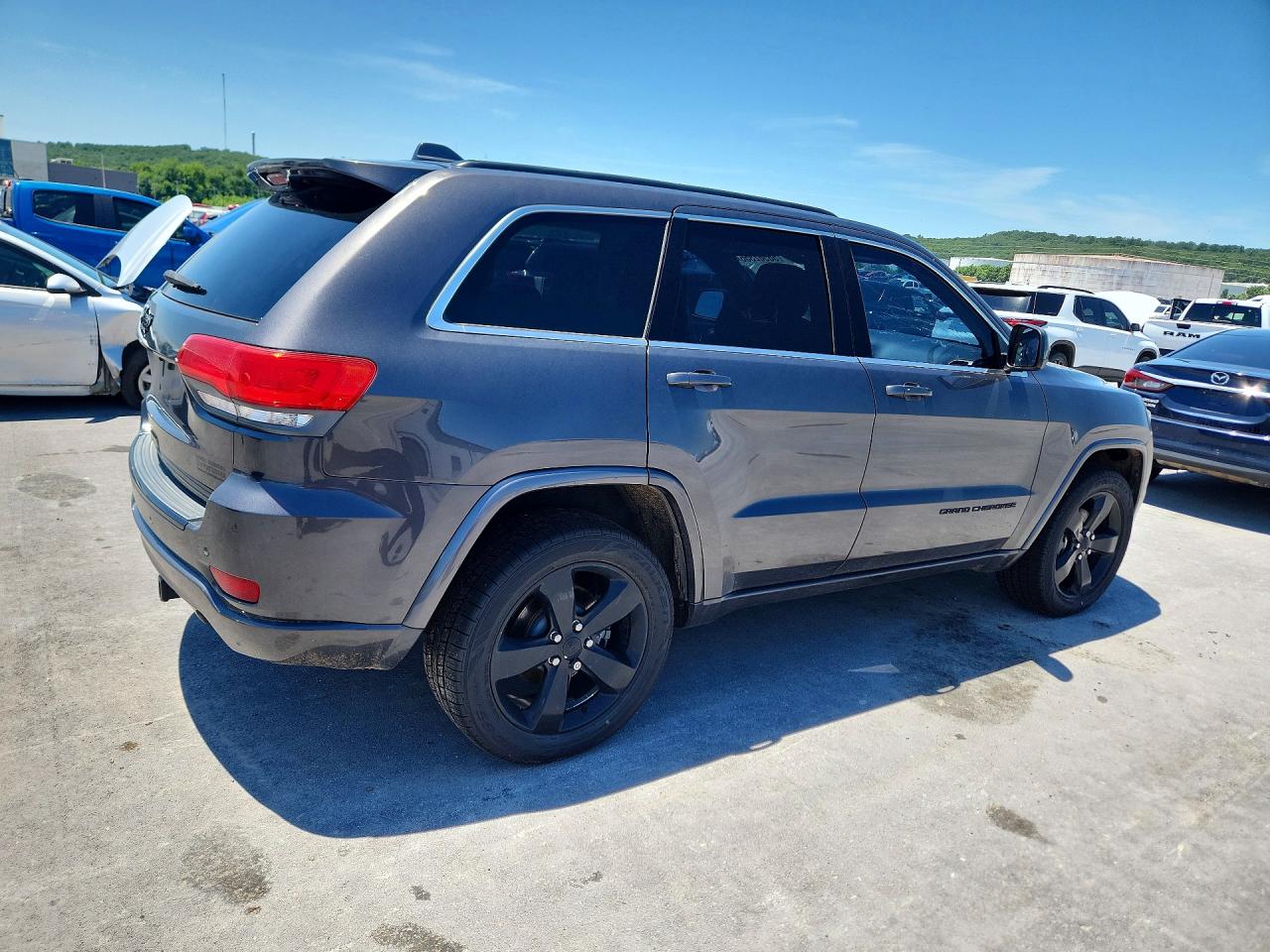 2015 Jeep Grand Cherokee Laredo Gray vin: 1C4RJFAG6FC759794