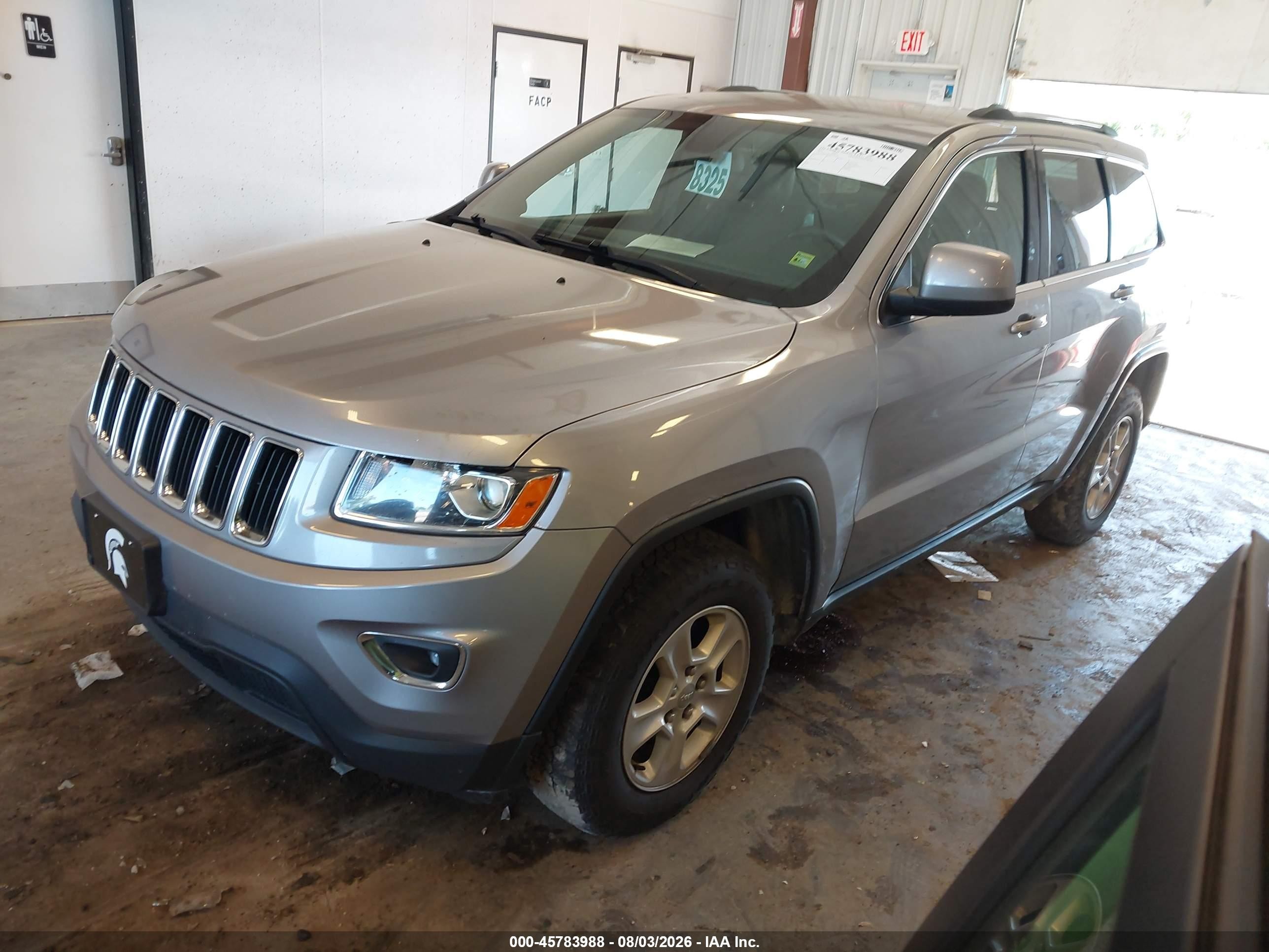 2015 Jeep Grand Cherokee Laredo Silver vin: 1C4RJFAG6FC791340