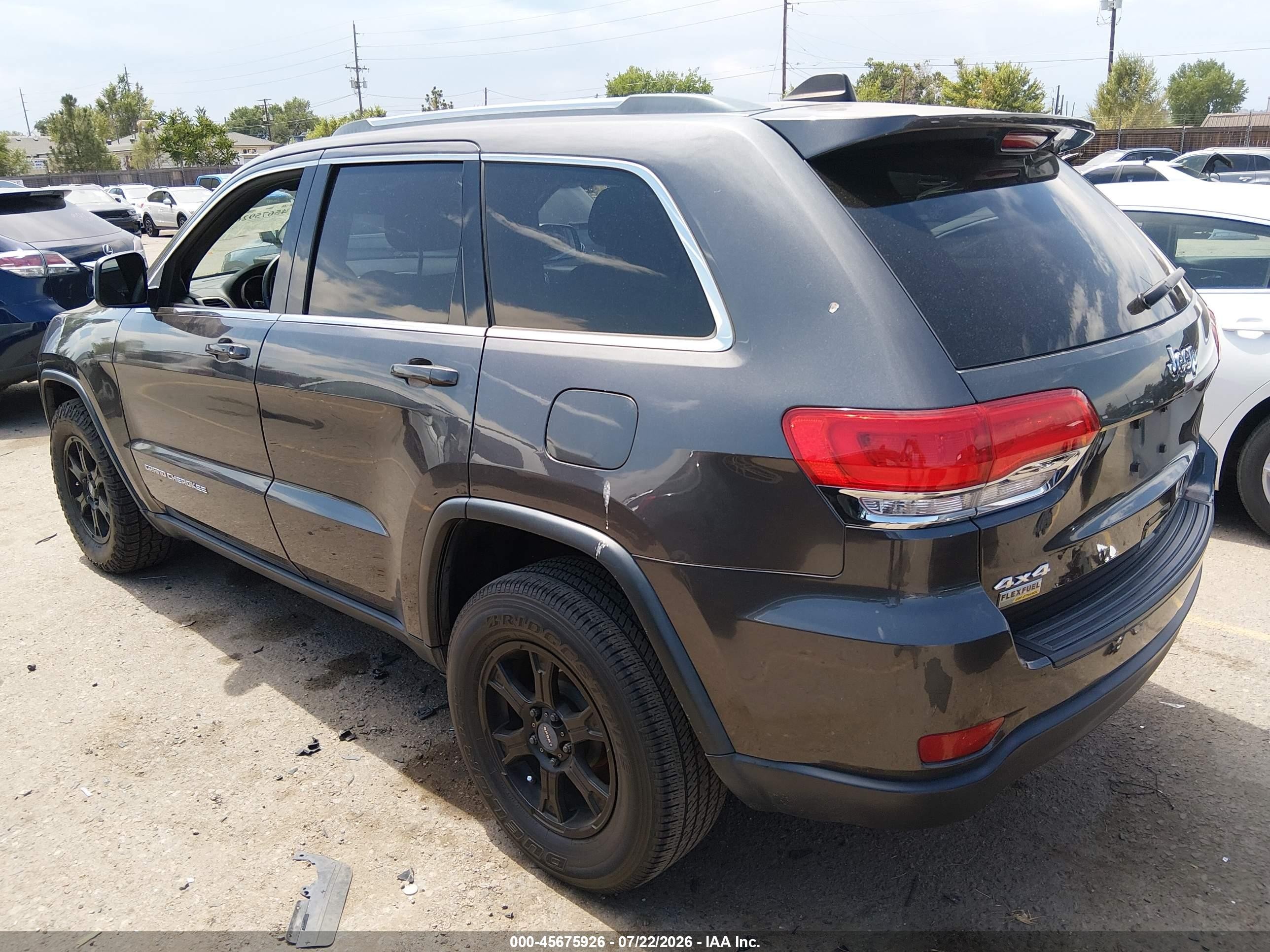 2015 Jeep Grand Cherokee Laredo Silver vin: 1C4RJFAG6FC874847