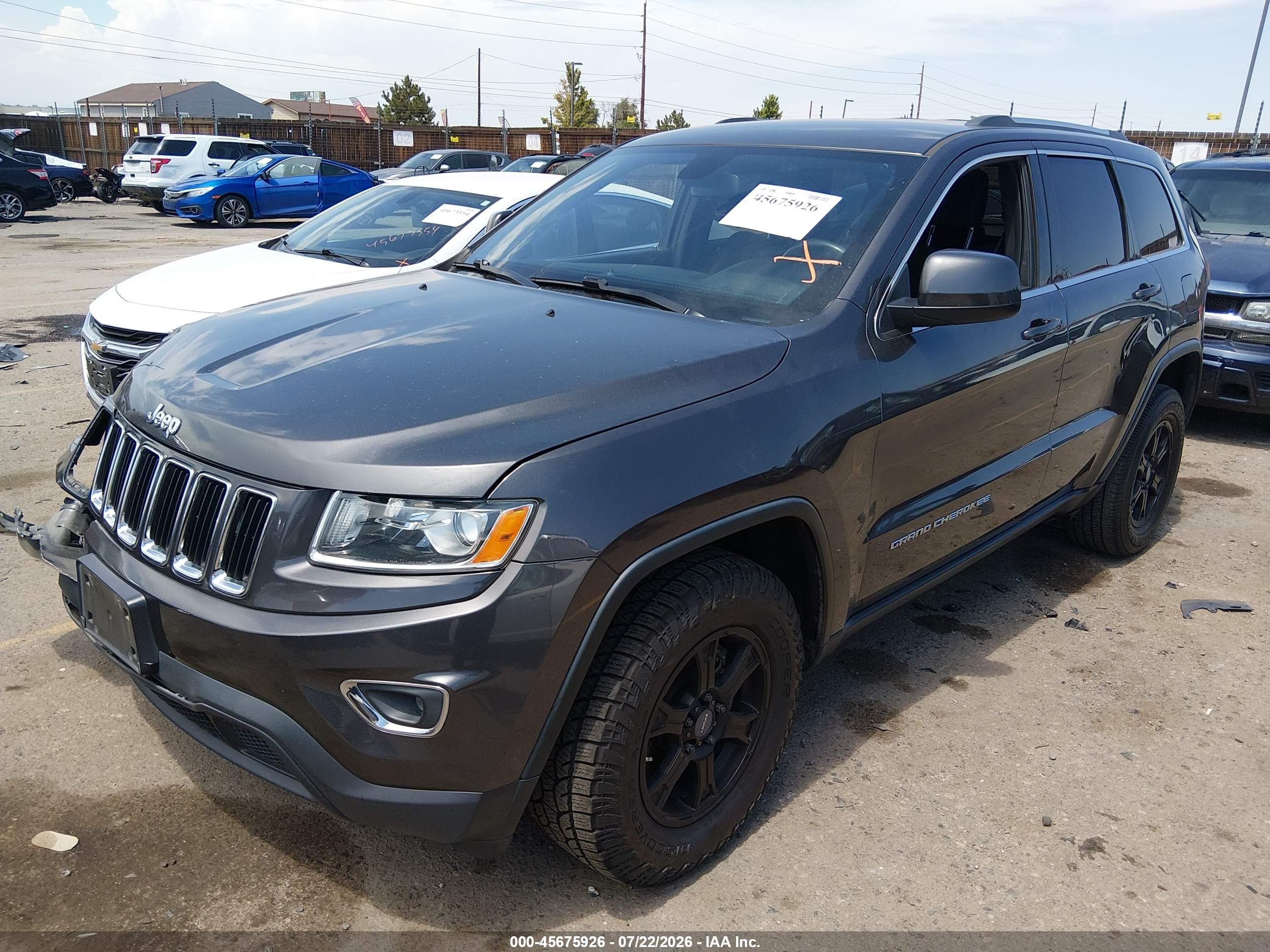2015 Jeep Grand Cherokee Laredo Silver vin: 1C4RJFAG6FC874847