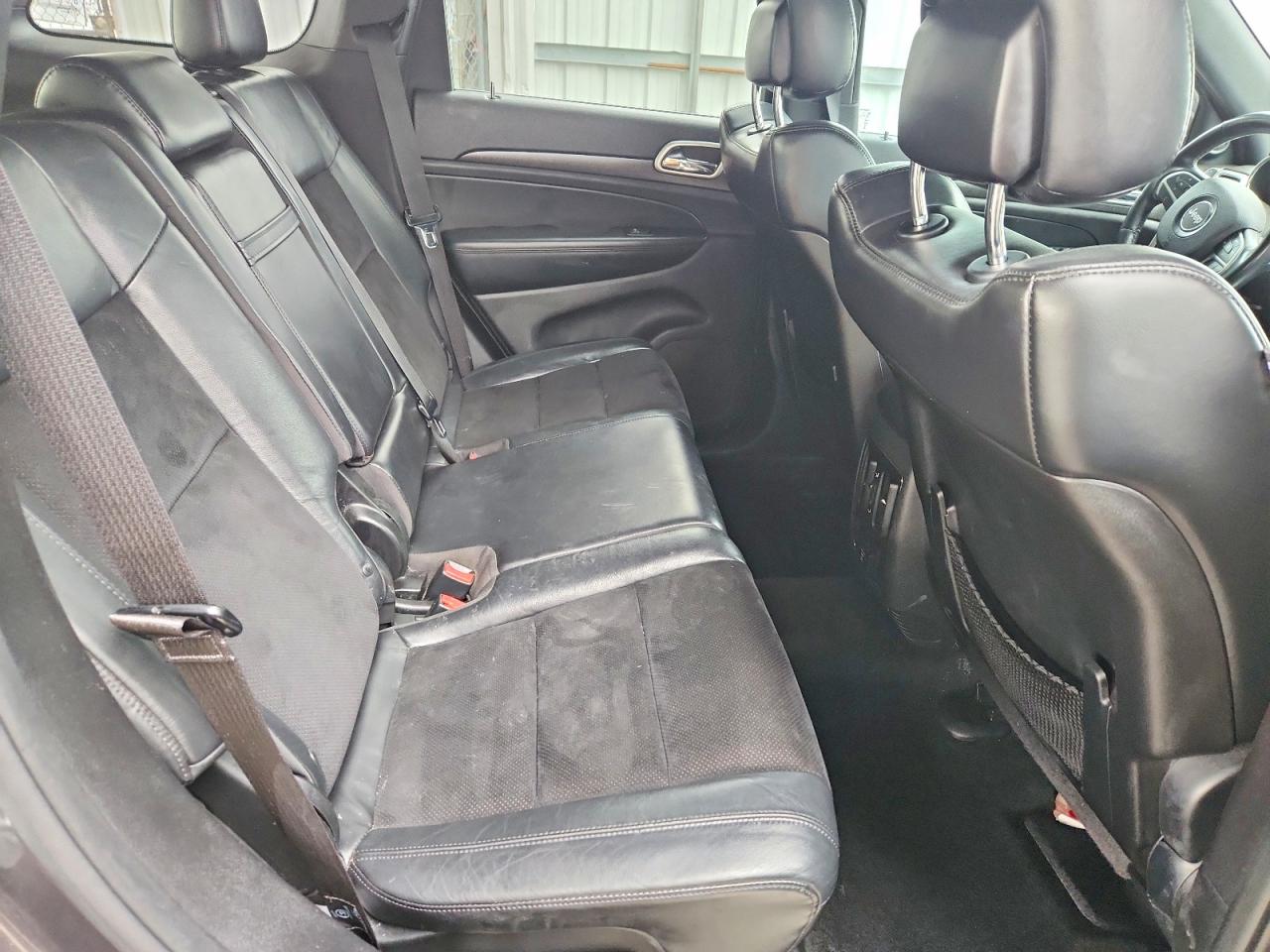 2015 Jeep Grand Cherokee Laredo Серебряный vin: 1C4RJFAG6FC910083