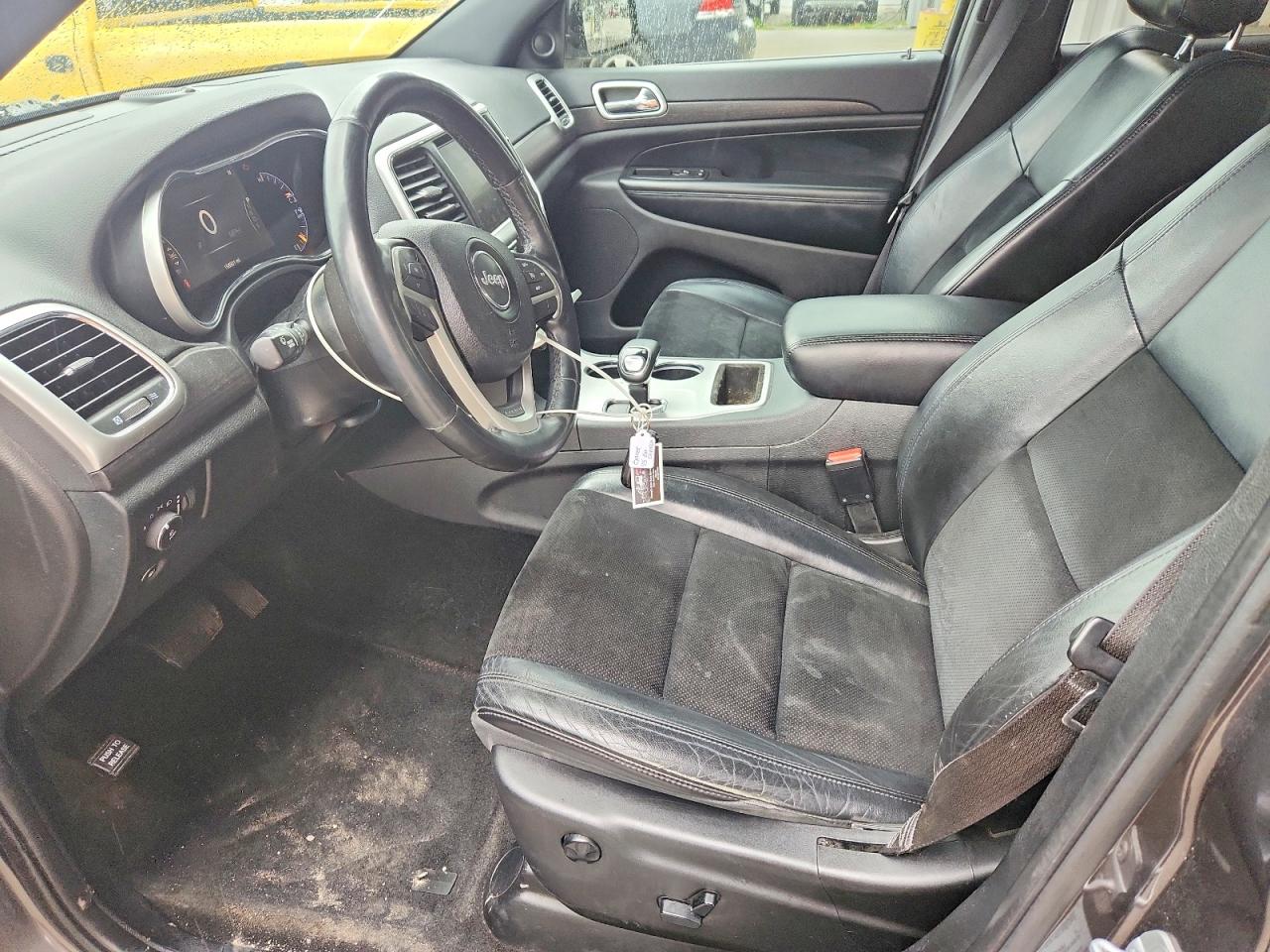 2015 Jeep Grand Cherokee Laredo Серебряный vin: 1C4RJFAG6FC910083