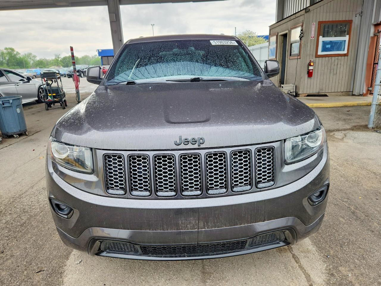 2015 Jeep Grand Cherokee Laredo Серебряный vin: 1C4RJFAG6FC910083