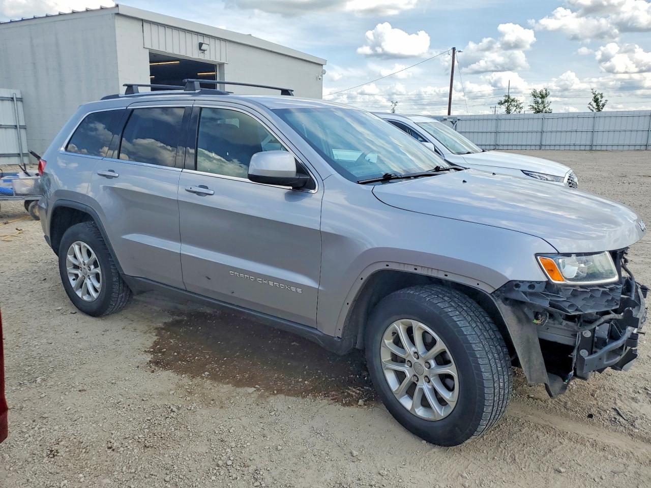 2015 Jeep Grand Cherokee Laredo Silver vin: 1C4RJFAG6FC925098
