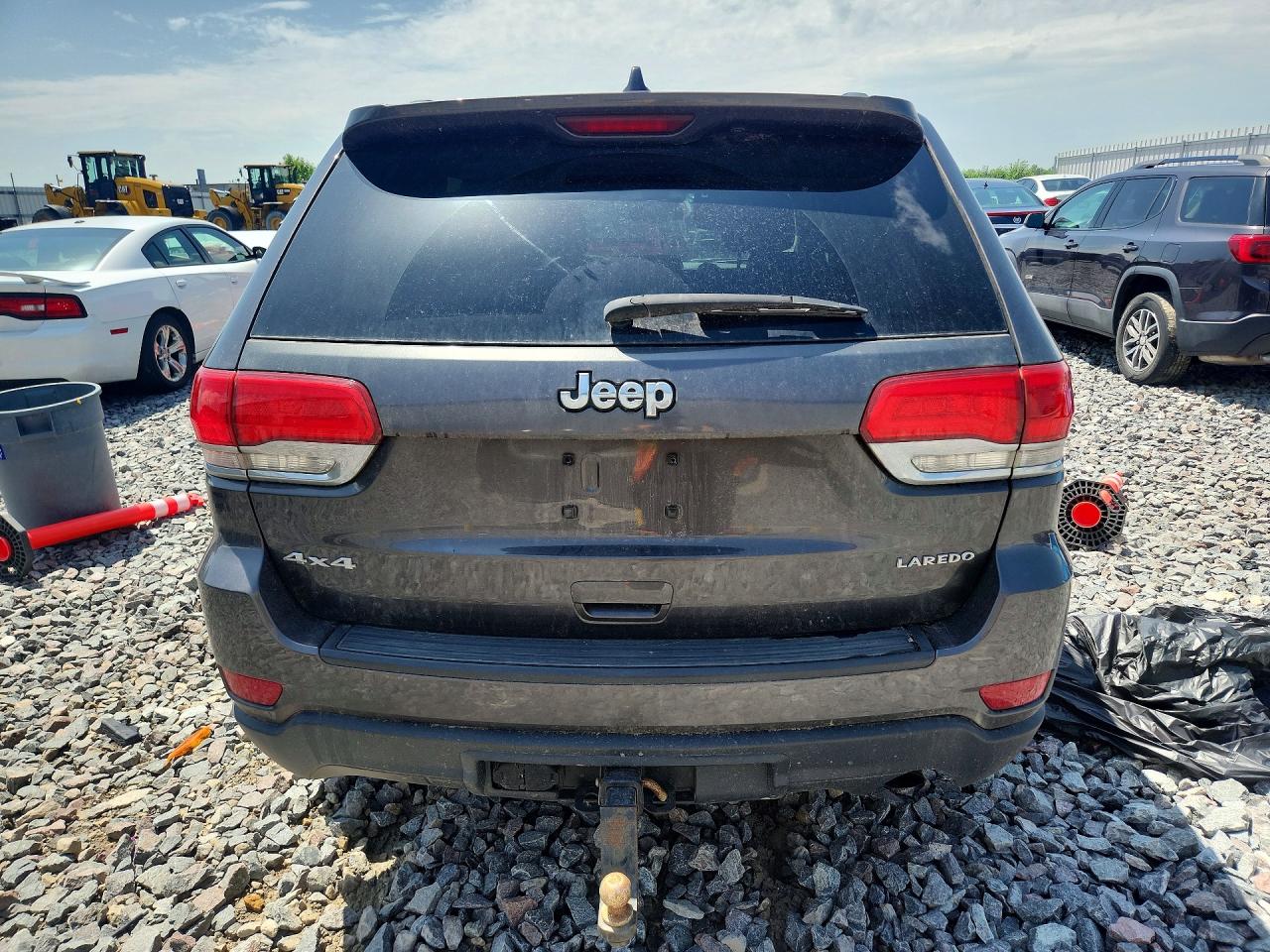 2015 Jeep Grand Cherokee Laredo Gray vin: 1C4RJFAG6FC927269