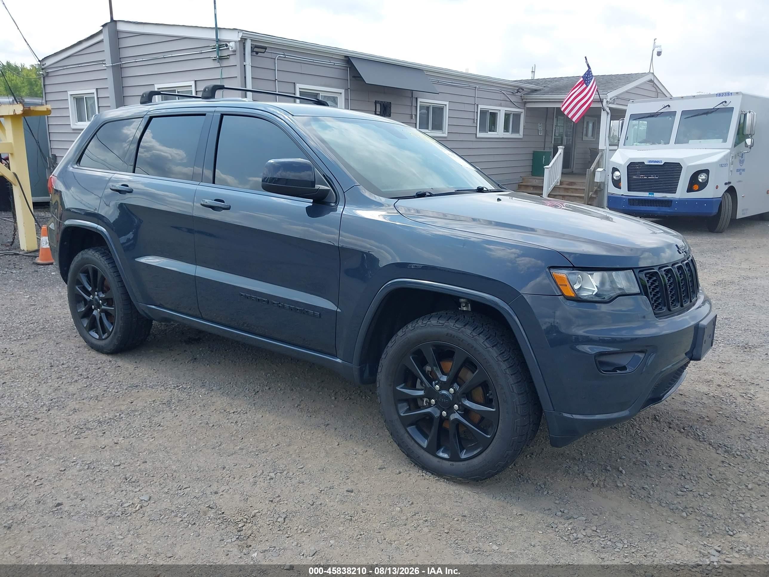 2018 Jeep Grand Cherokee Altitude 4x4 Серый vin: 1C4RJFAG6JC148785