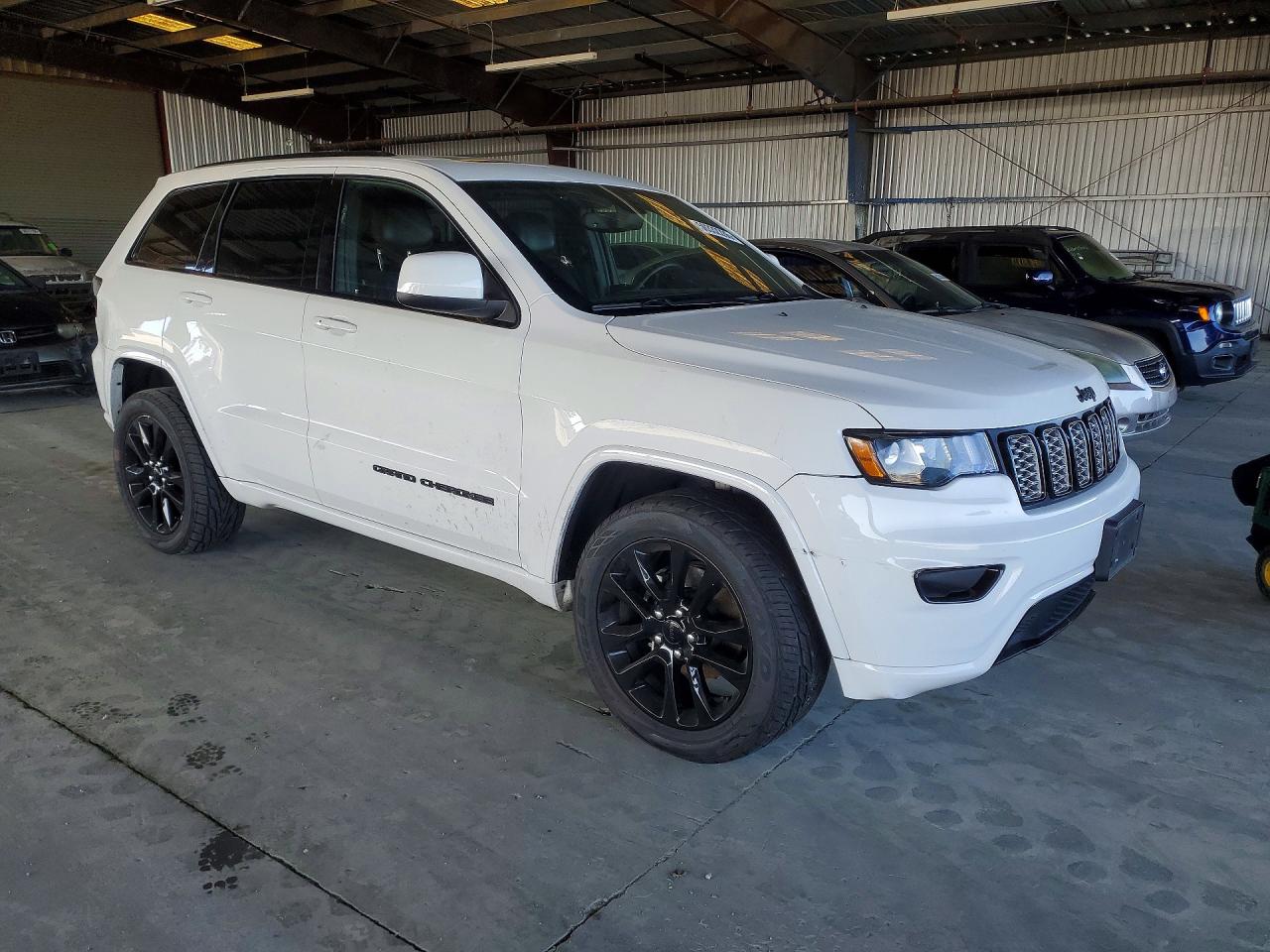 2018 Jeep Grand Cherokee White vin: 1C4RJFAG6JC486882