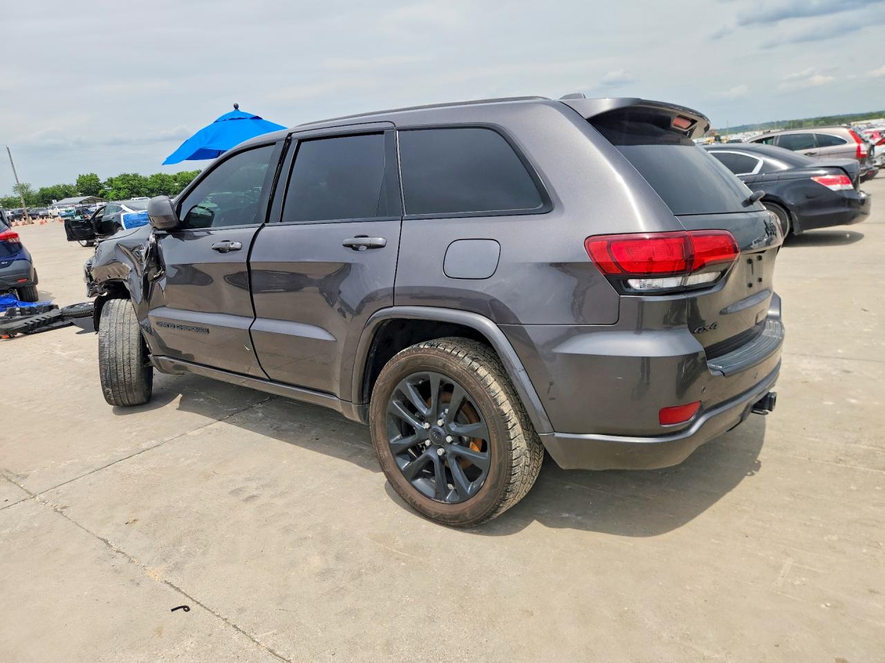 2019 Jeep Grand Cherokee Laredo Gray vin: 1C4RJFAG6KC669409