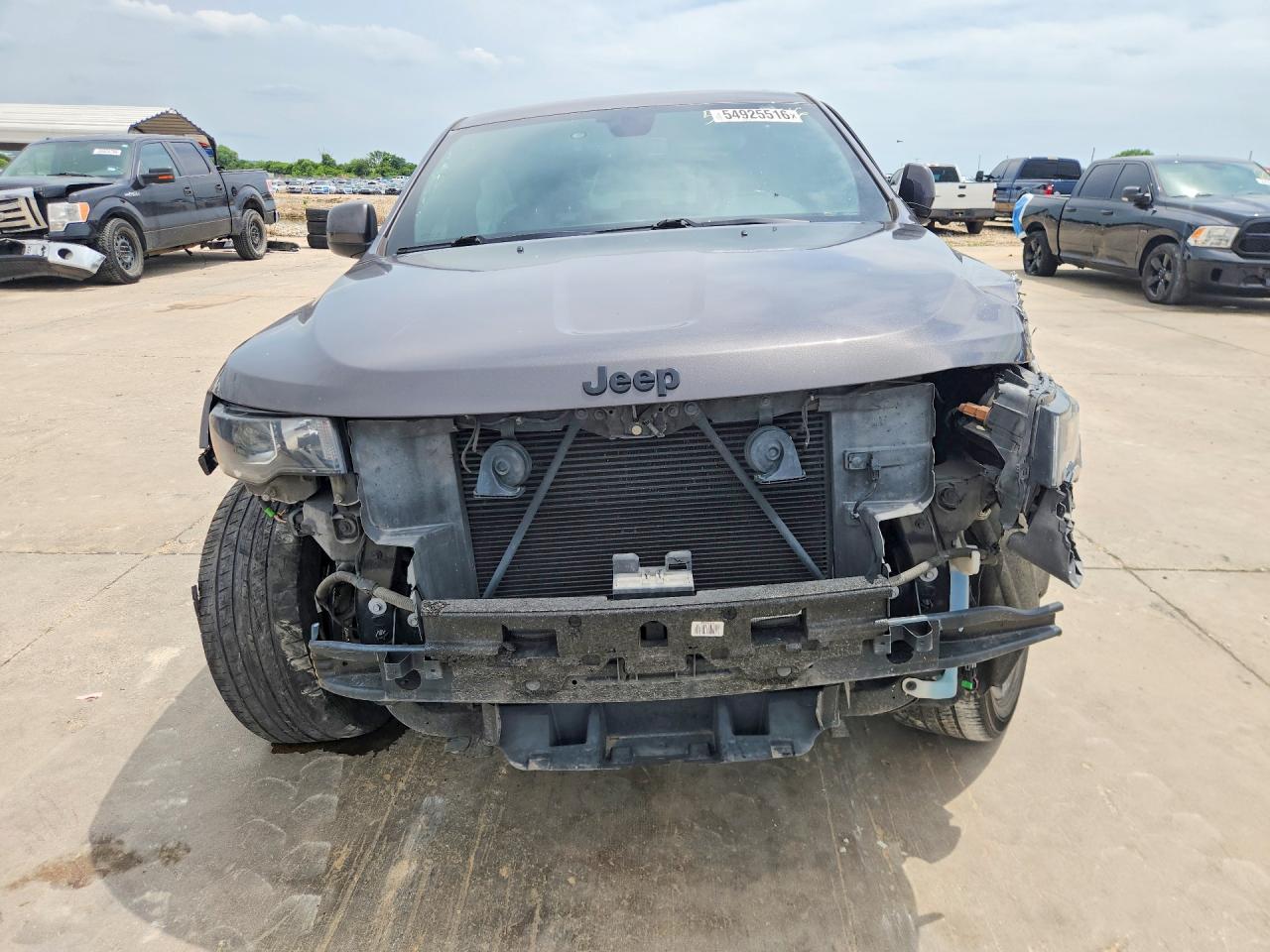 2019 Jeep Grand Cherokee Laredo Gray vin: 1C4RJFAG6KC669409