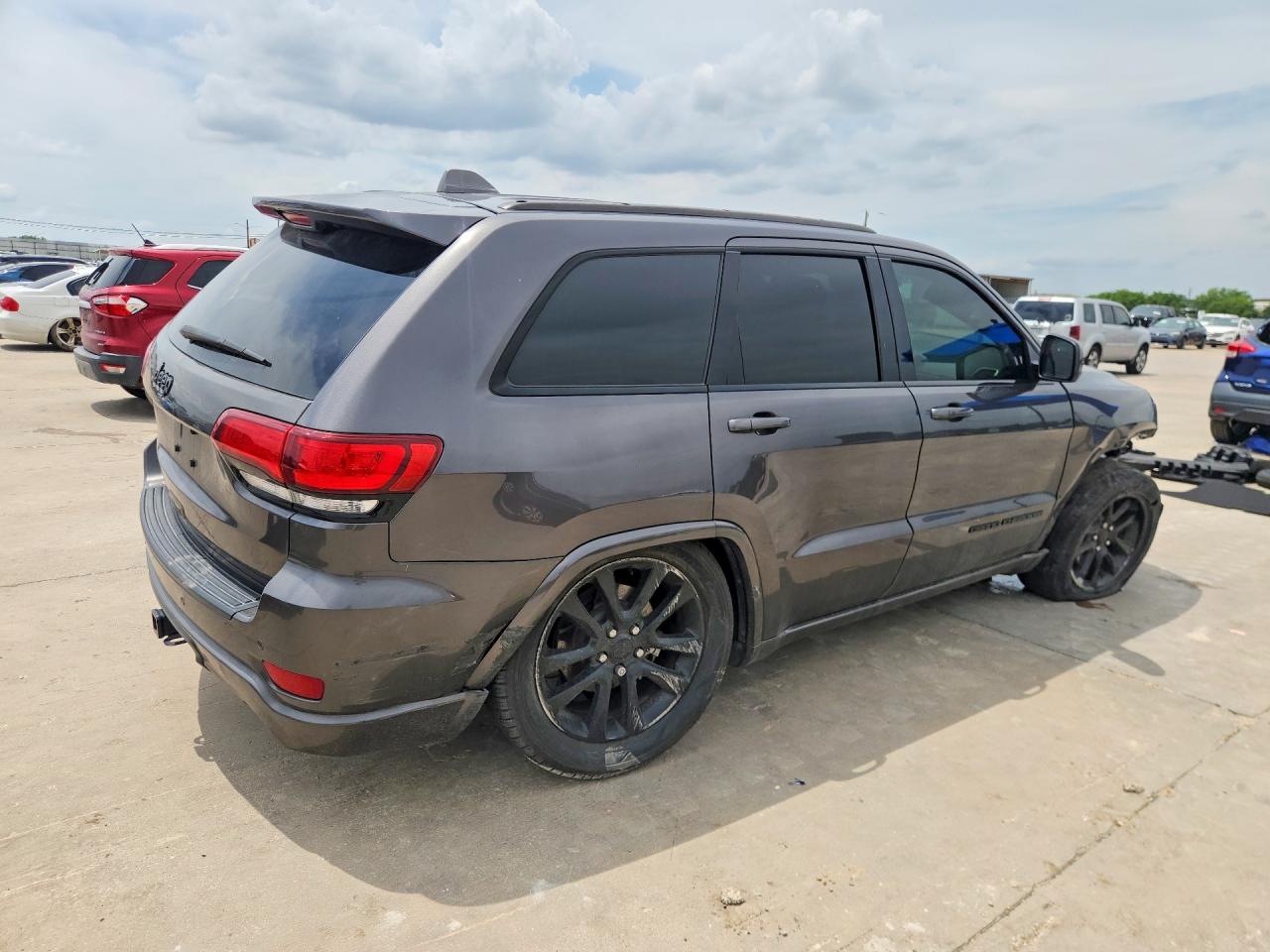 2019 Jeep Grand Cherokee Laredo Gray vin: 1C4RJFAG6KC669409