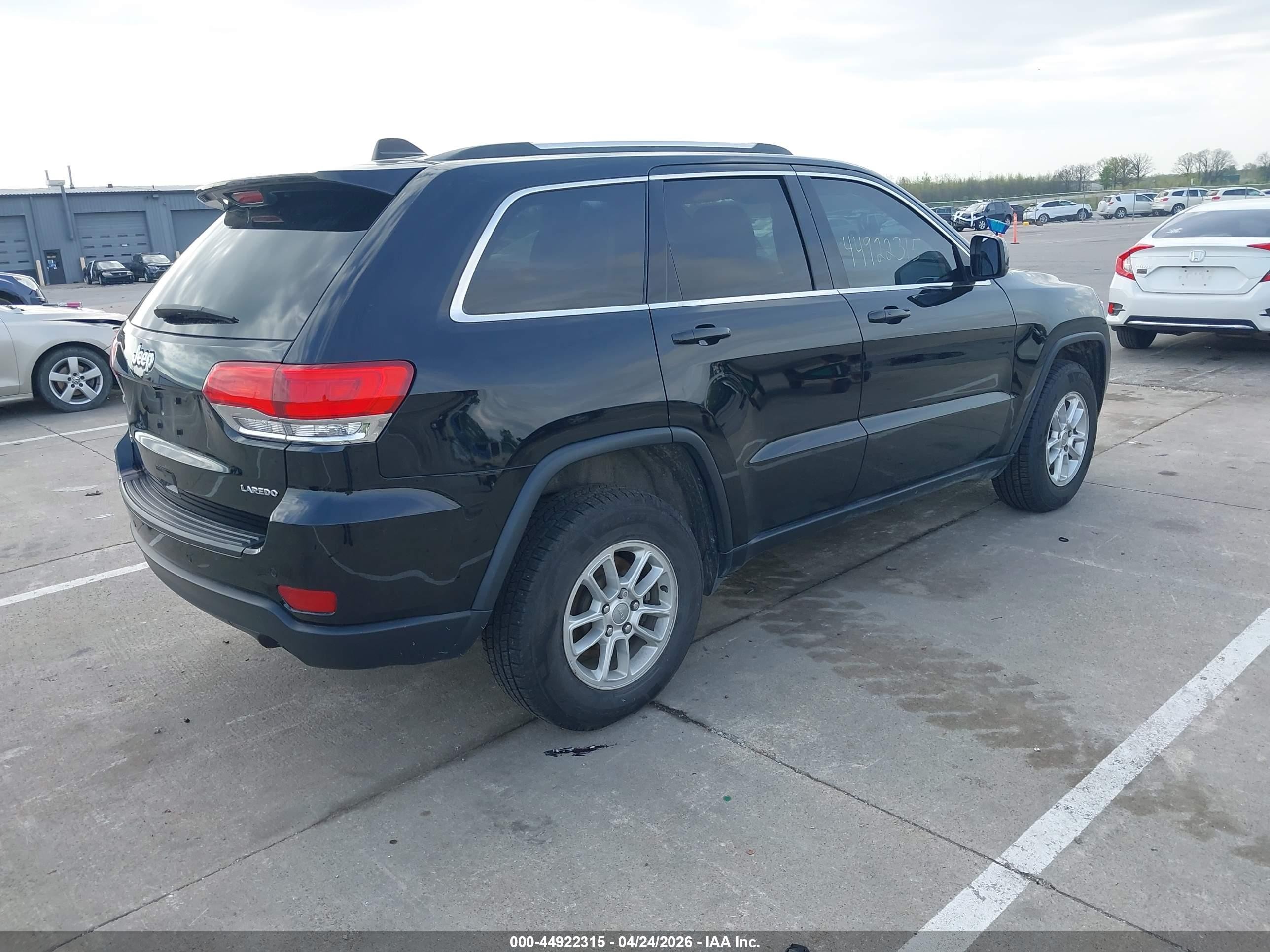 2019 Jeep Grand Cherokee Laredo E 4x4 Черный vin: 1C4RJFAG6KC759773