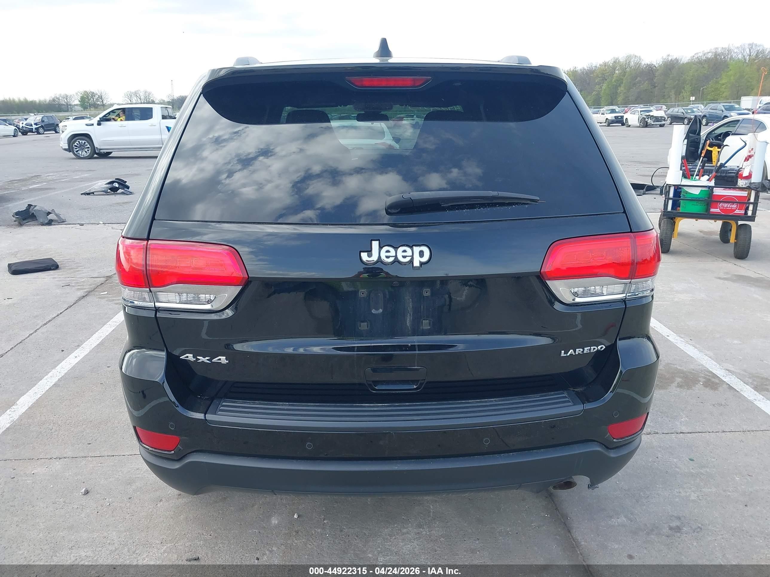 2019 Jeep Grand Cherokee Laredo E 4x4 Черный vin: 1C4RJFAG6KC759773