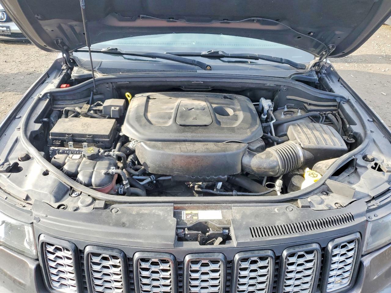 2019 Jeep Grand Cherokee Laredo Угольный vin: 1C4RJFAG6KC850638