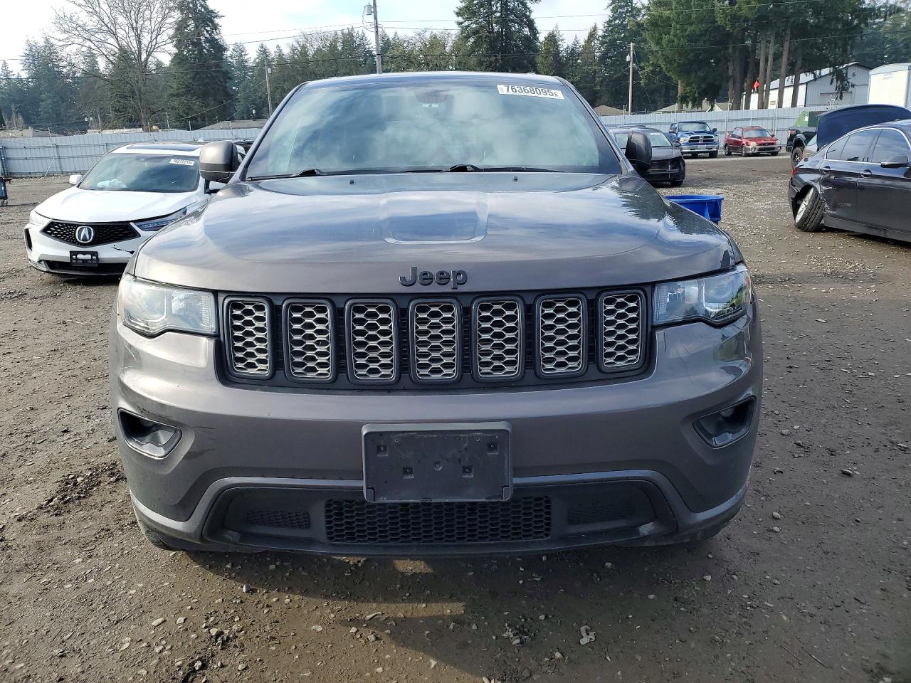 2019 Jeep Grand Cherokee Laredo Угольный vin: 1C4RJFAG6KC850638