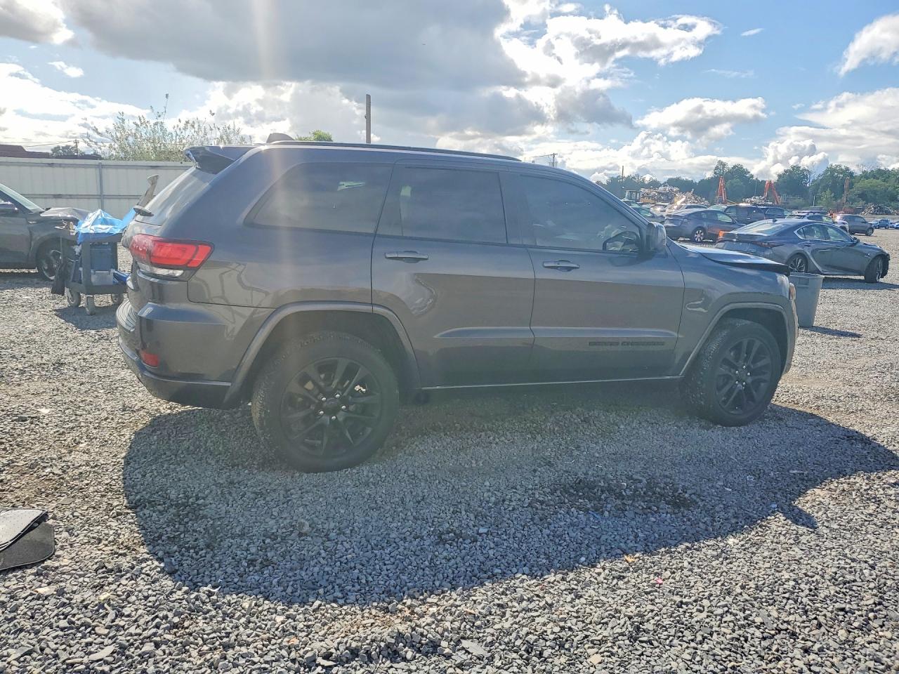 2020 Jeep Grand Cherokee Laredo Gray vin: 1C4RJFAG6LC334667