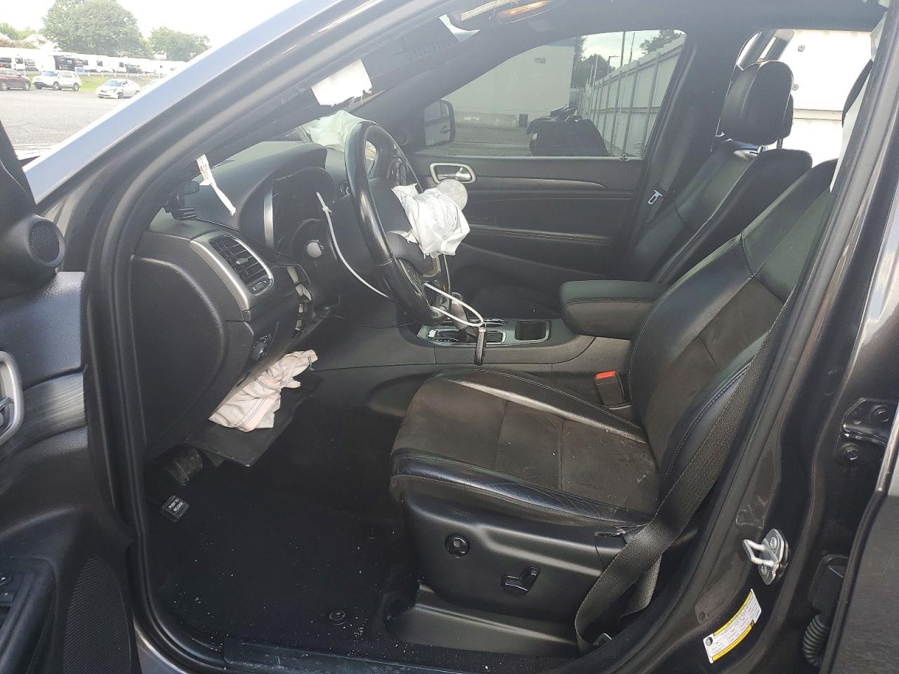 2020 Jeep Grand Cherokee Laredo Gray vin: 1C4RJFAG6LC334667