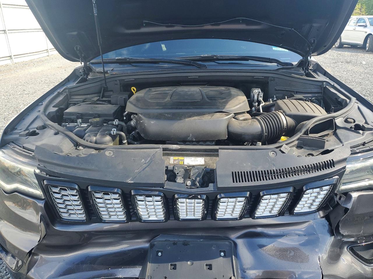 2020 Jeep Grand Cherokee Laredo Gray vin: 1C4RJFAG6LC334667