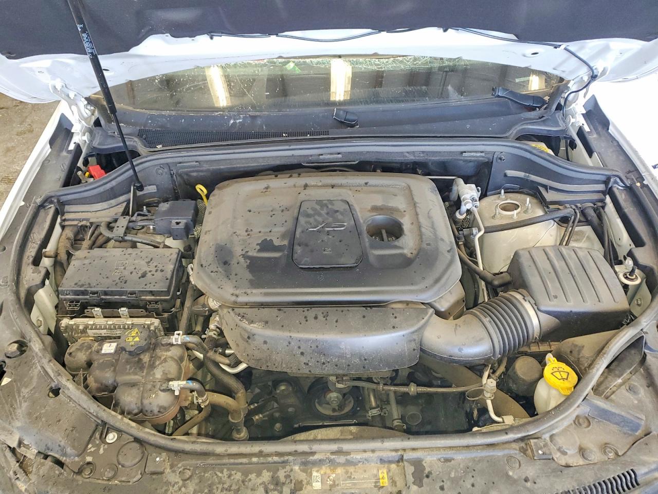 2022 Jeep Grand Cherokee Laredo E Белый vin: 1C4RJFAG6NC114190