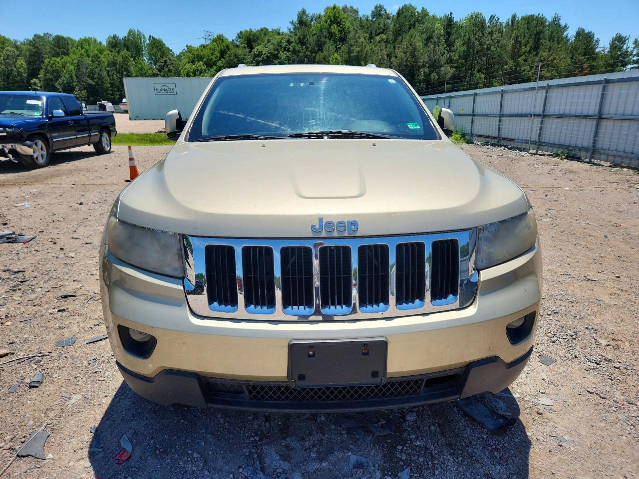 2012 Jeep Grand Cherokee Laredo Gold vin: 1C4RJFAG7CC132968