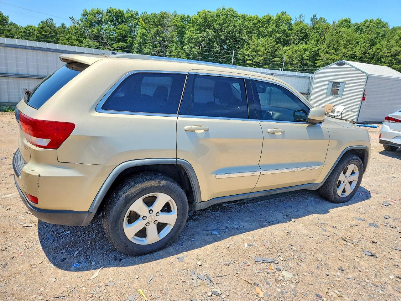 2012 Jeep Grand Cherokee Laredo Gold vin: 1C4RJFAG7CC132968