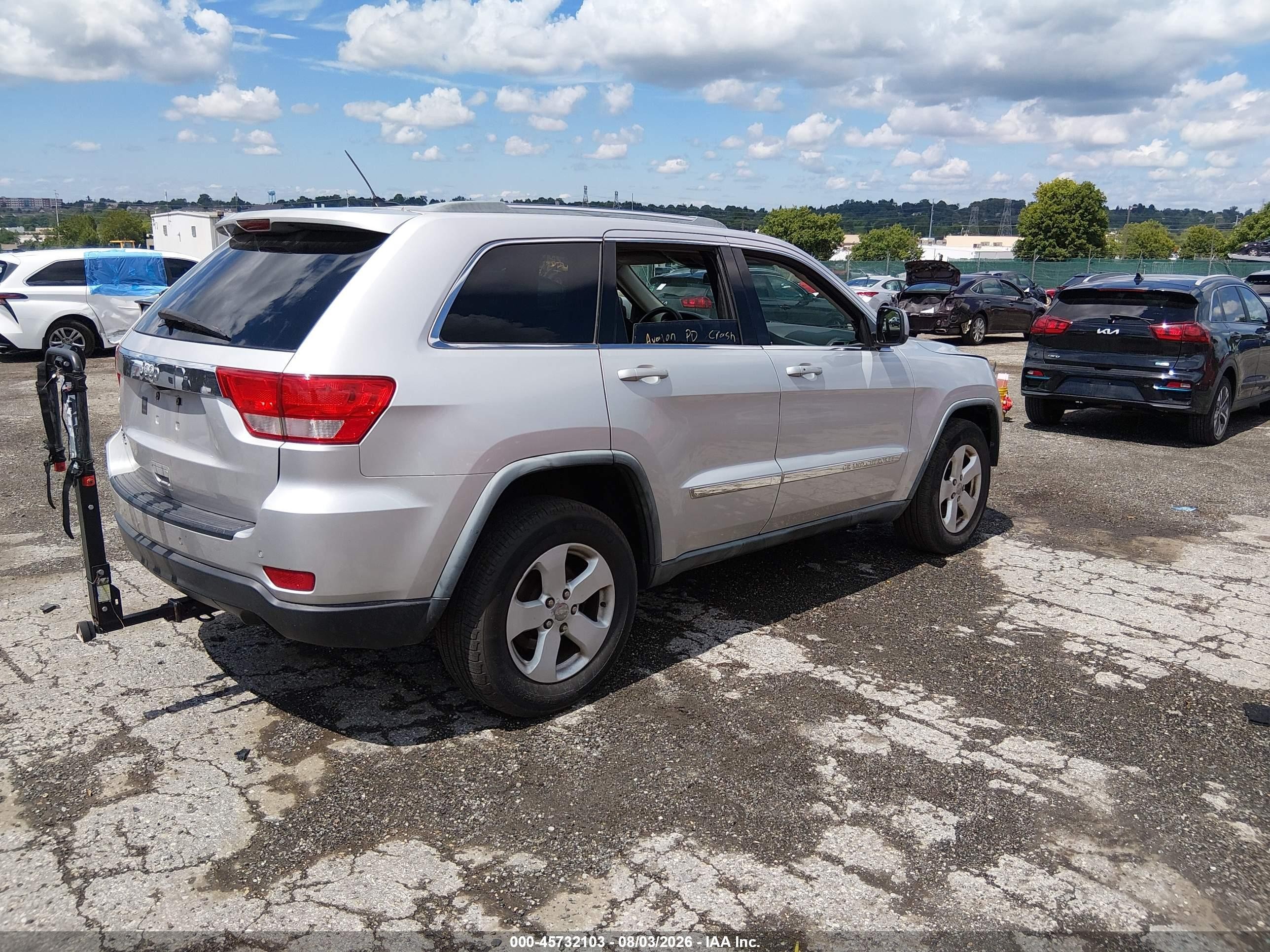 2012 Jeep Grand Cherokee Laredo Серебряный vin: 1C4RJFAG7CC156932