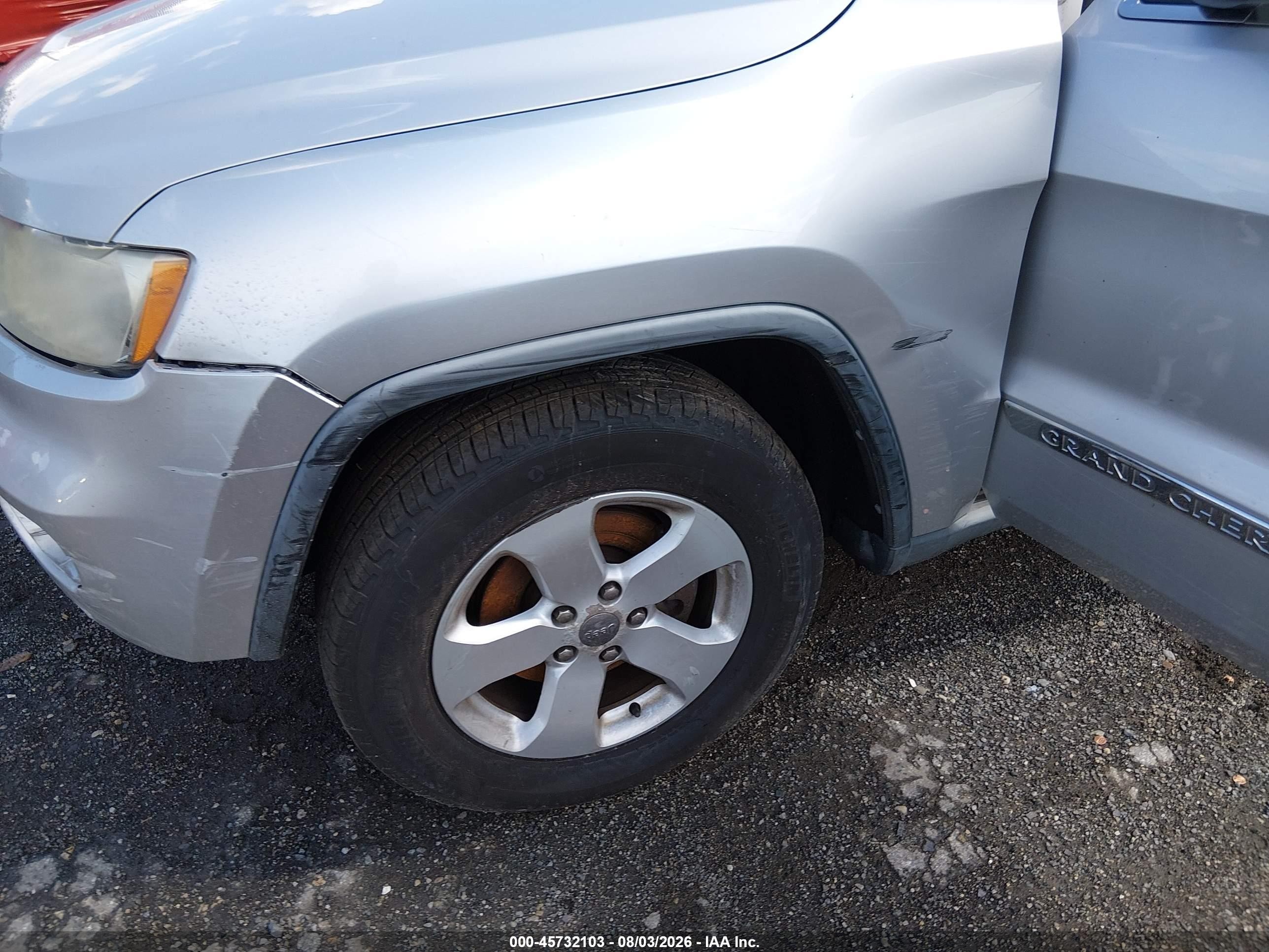 2012 Jeep Grand Cherokee Laredo Серебряный vin: 1C4RJFAG7CC156932