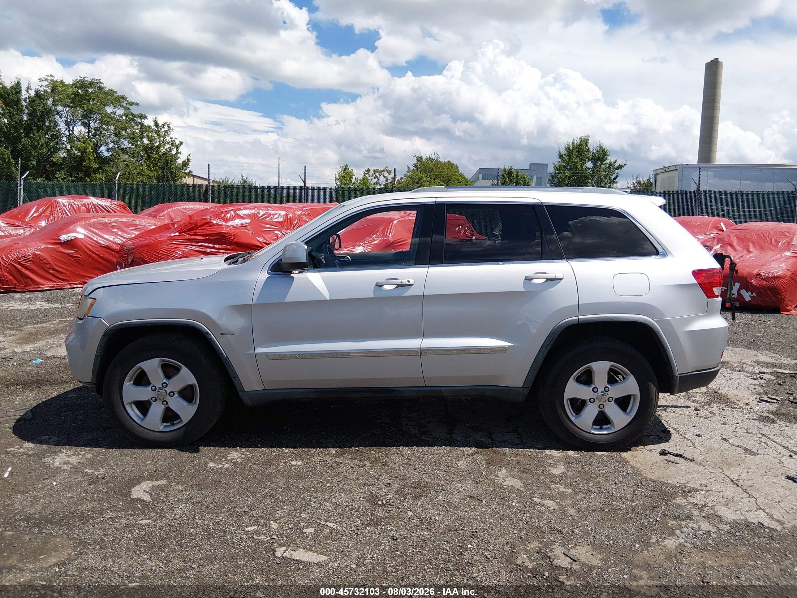 2012 Jeep Grand Cherokee Laredo Серебряный vin: 1C4RJFAG7CC156932