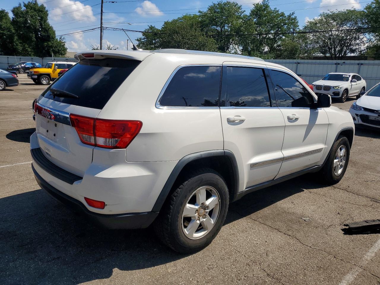 2012 Jeep Grand Cherokee Laredo White vin: 1C4RJFAG7CC161631