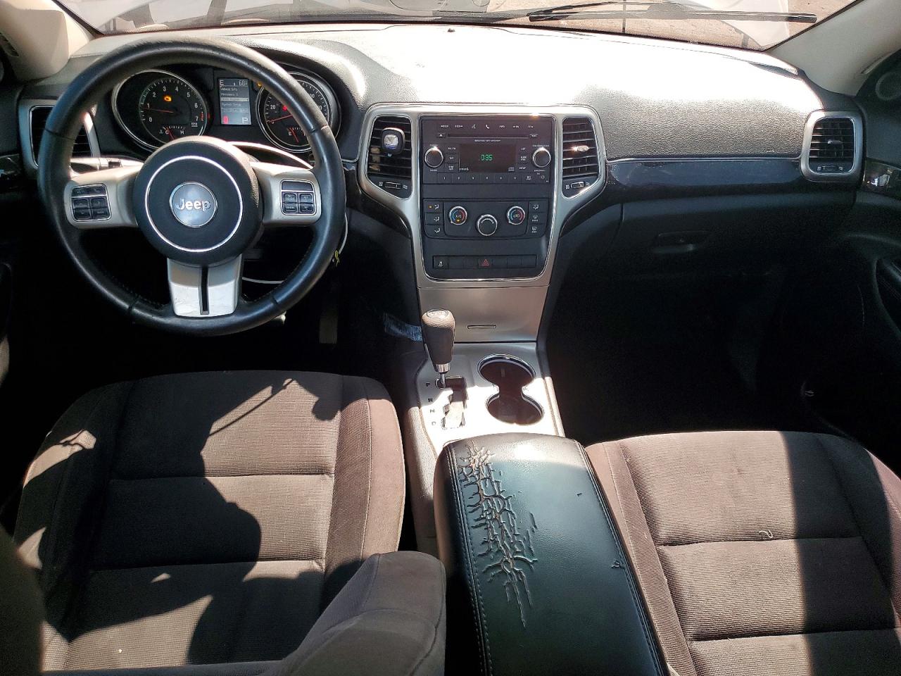 2012 Jeep Grand Cherokee Laredo White vin: 1C4RJFAG7CC161631