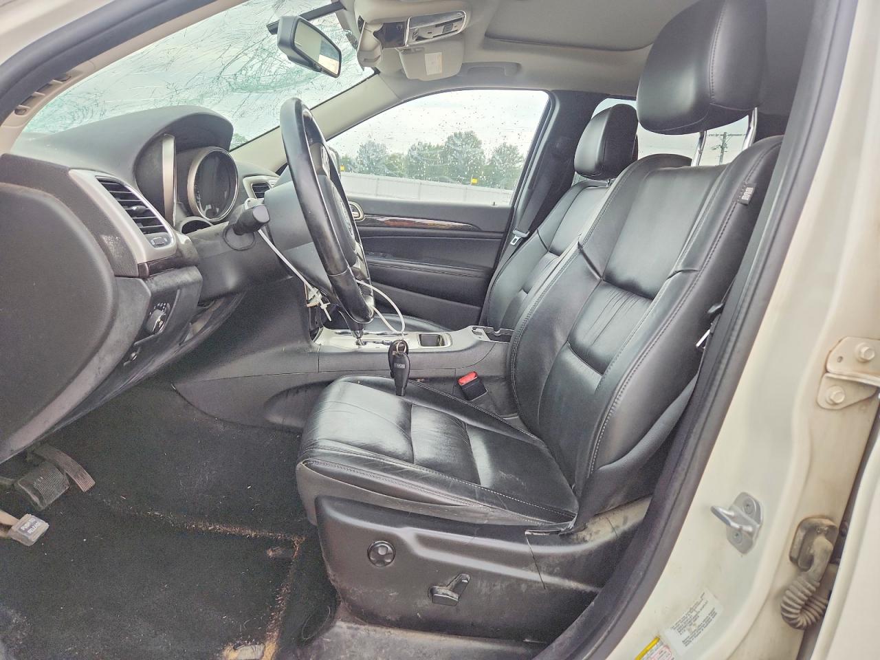 2012 Jeep Grand Cherokee Laredo Белый vin: 1C4RJFAG7CC173858