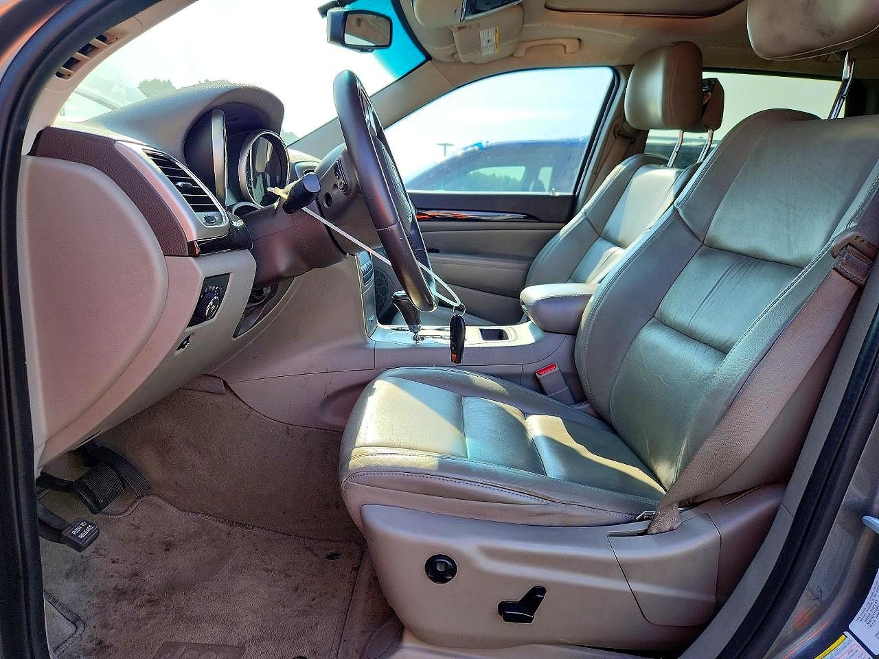 2012 Jeep Grand Cherokee Laredo Gold vin: 1C4RJFAG7CC179336