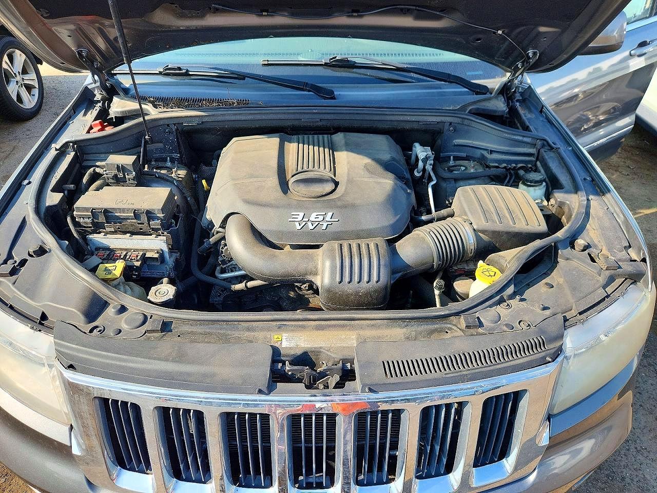2012 Jeep Grand Cherokee Laredo Gold vin: 1C4RJFAG7CC179336