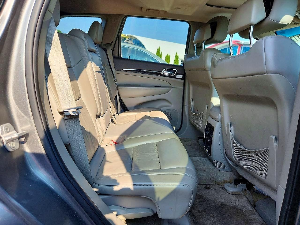 2012 Jeep Grand Cherokee Laredo Gold vin: 1C4RJFAG7CC179336