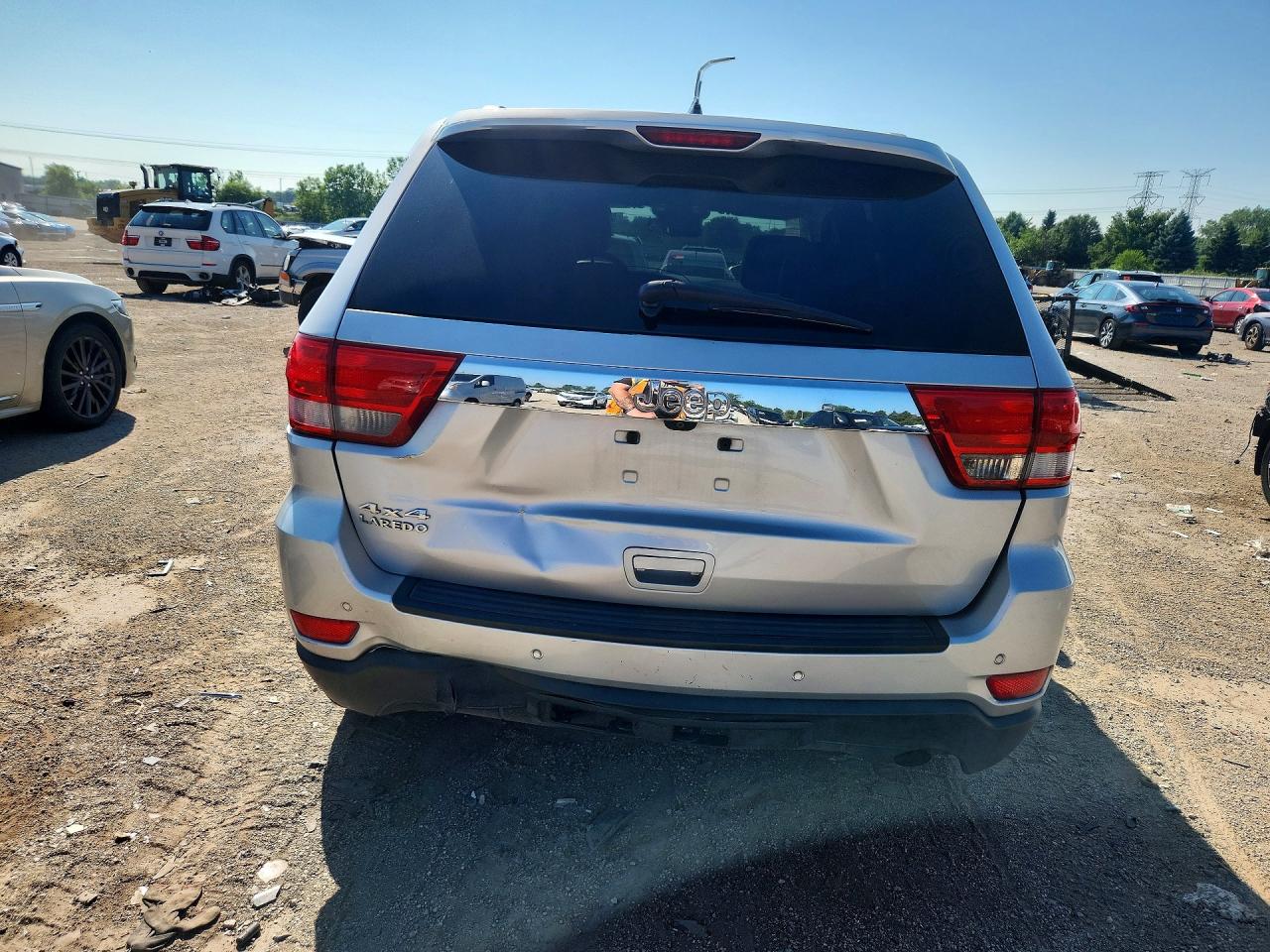 2012 Jeep Grand Cherokee Laredo Silver vin: 1C4RJFAG7CC220418