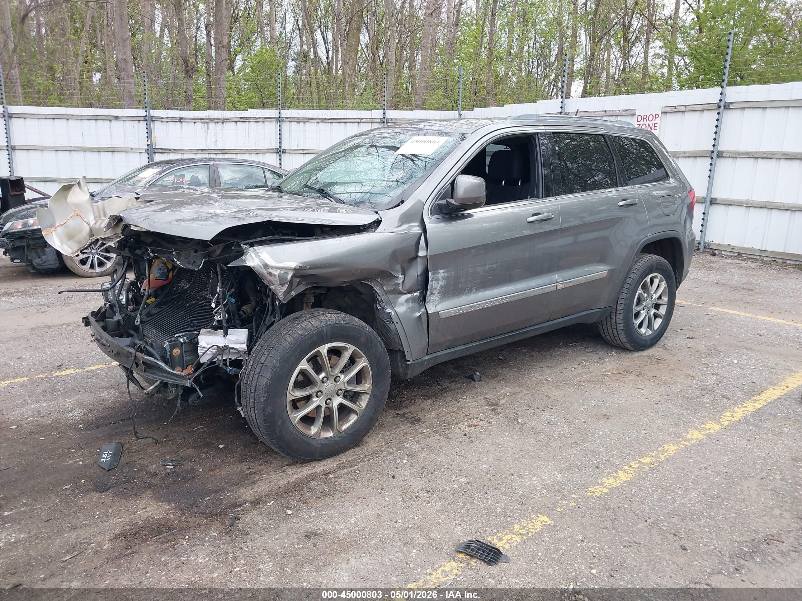 2012 Jeep Grand Cherokee Laredo Gray vin: 1C4RJFAG7CC221617