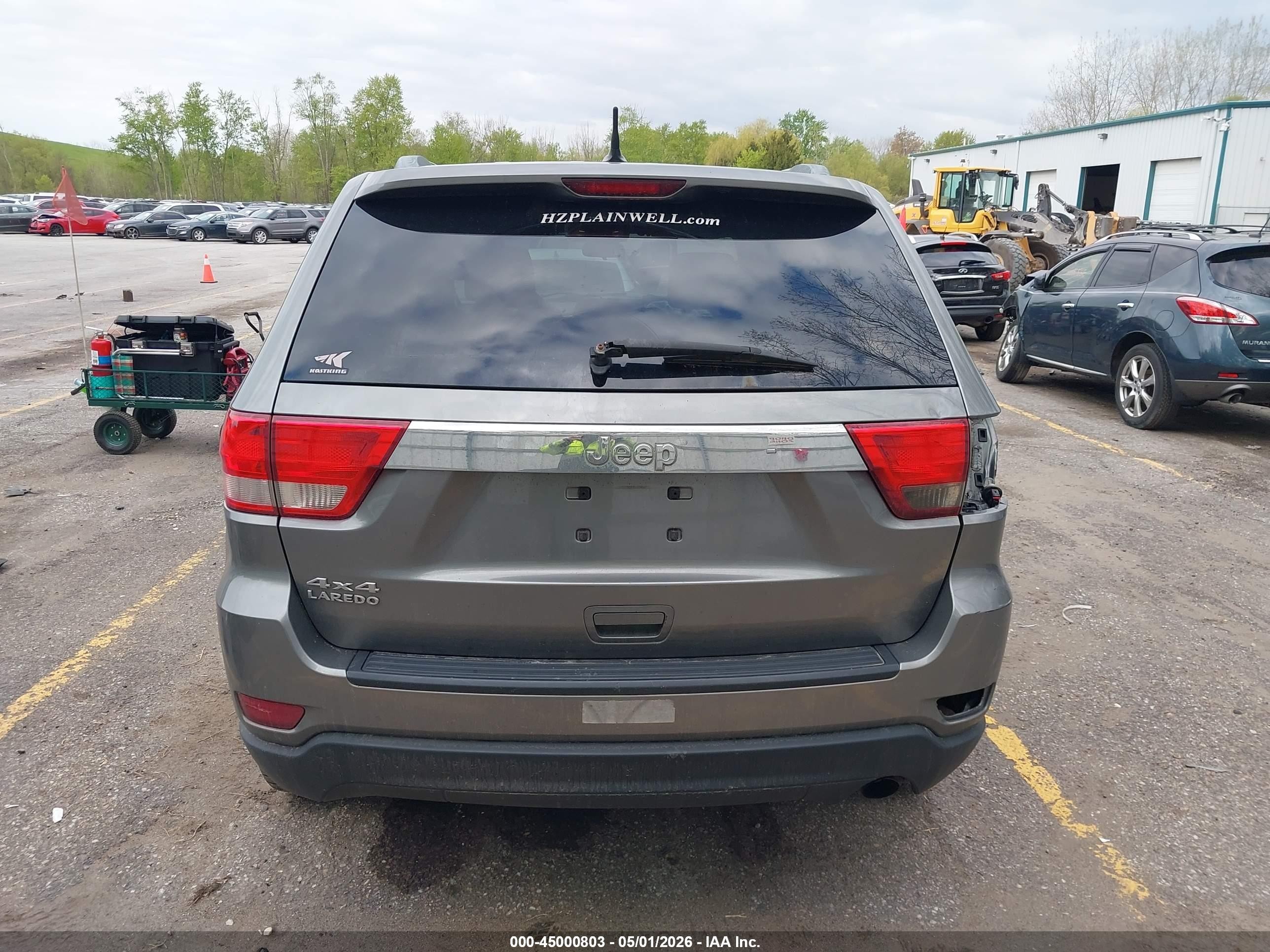 2012 Jeep Grand Cherokee Laredo Gray vin: 1C4RJFAG7CC221617