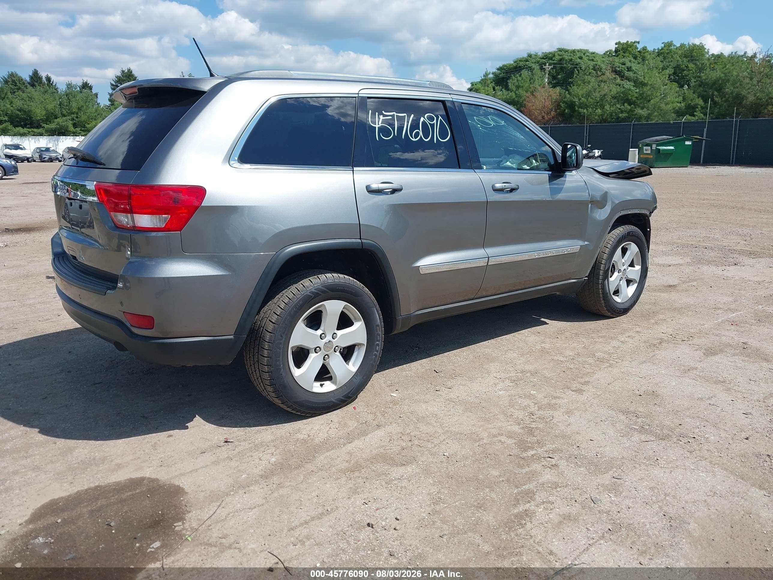 2012 Jeep Grand Cherokee Laredo Серый vin: 1C4RJFAG7CC255444