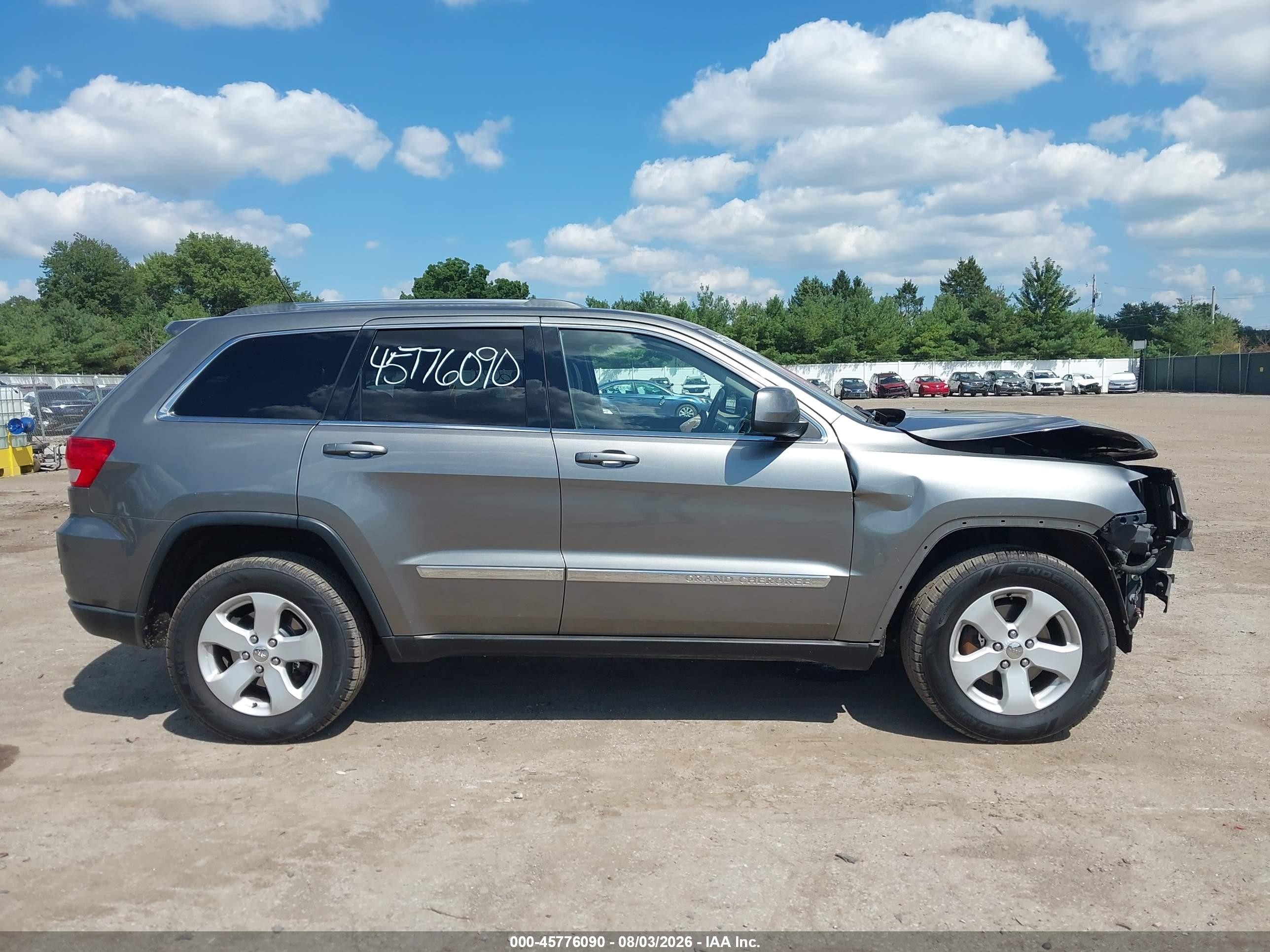 2012 Jeep Grand Cherokee Laredo Серый vin: 1C4RJFAG7CC255444