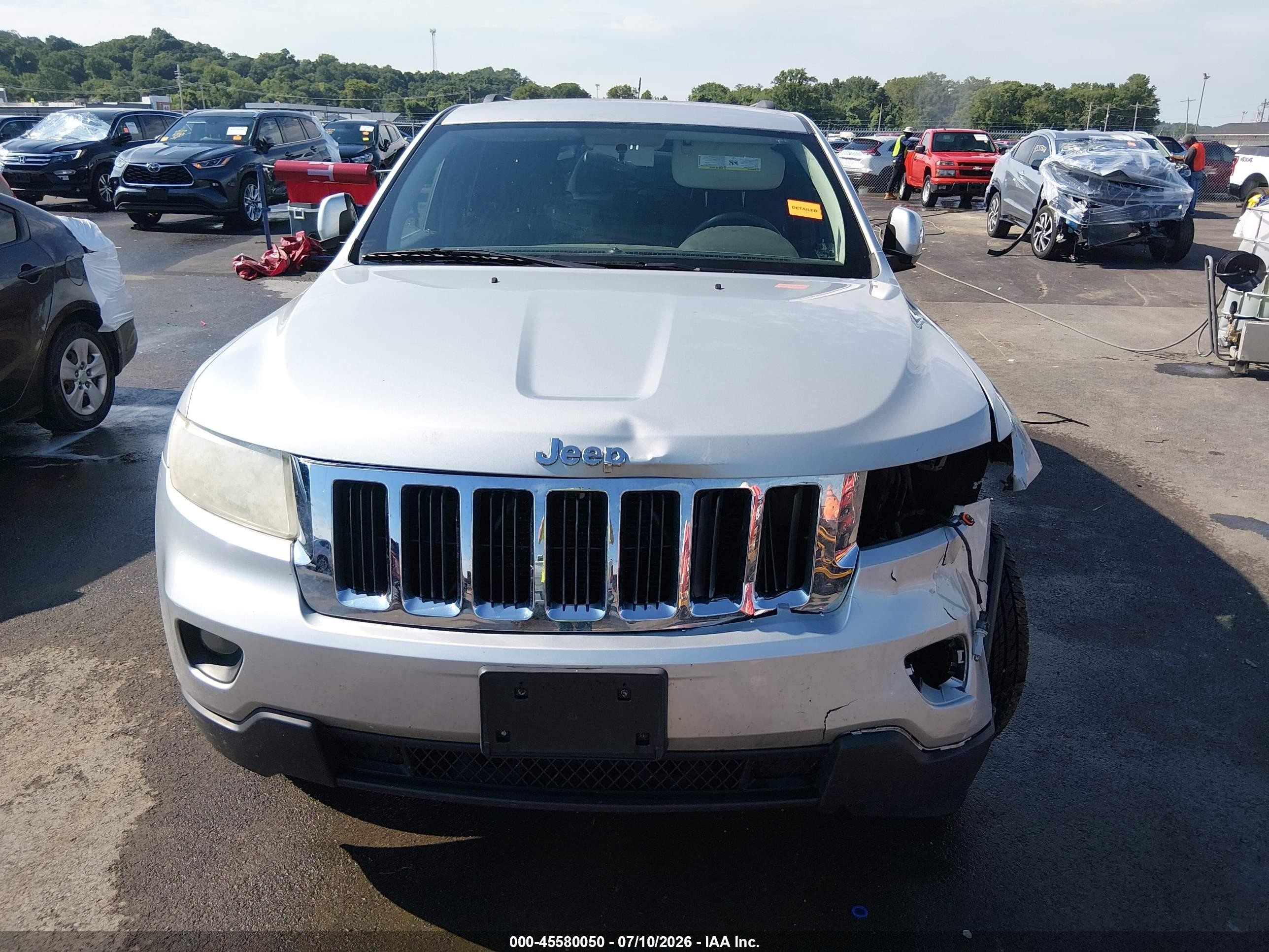 2013 Jeep Grand Cherokee Laredo Silver vin: 1C4RJFAG7DC548455