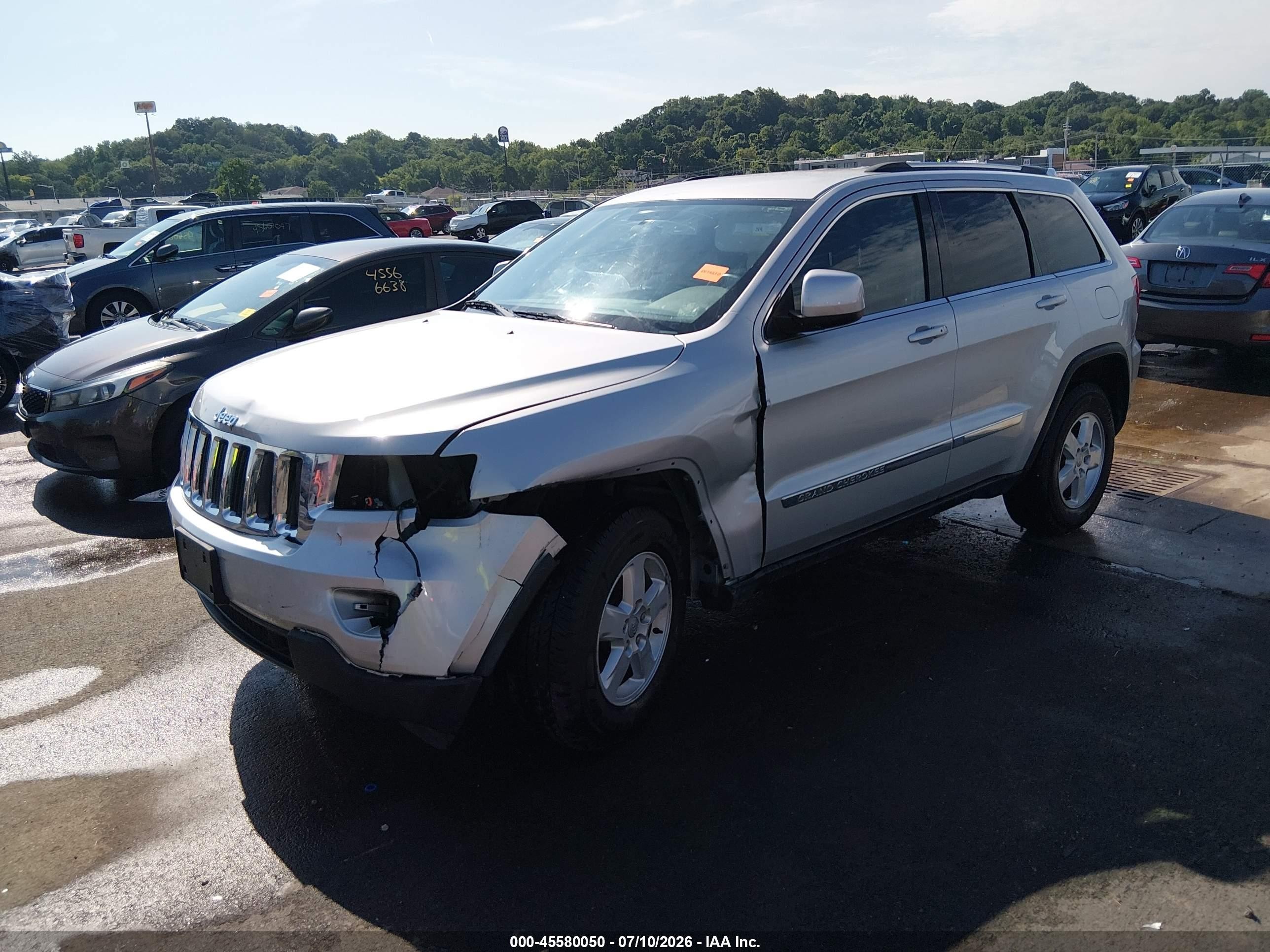 2013 Jeep Grand Cherokee Laredo Silver vin: 1C4RJFAG7DC548455