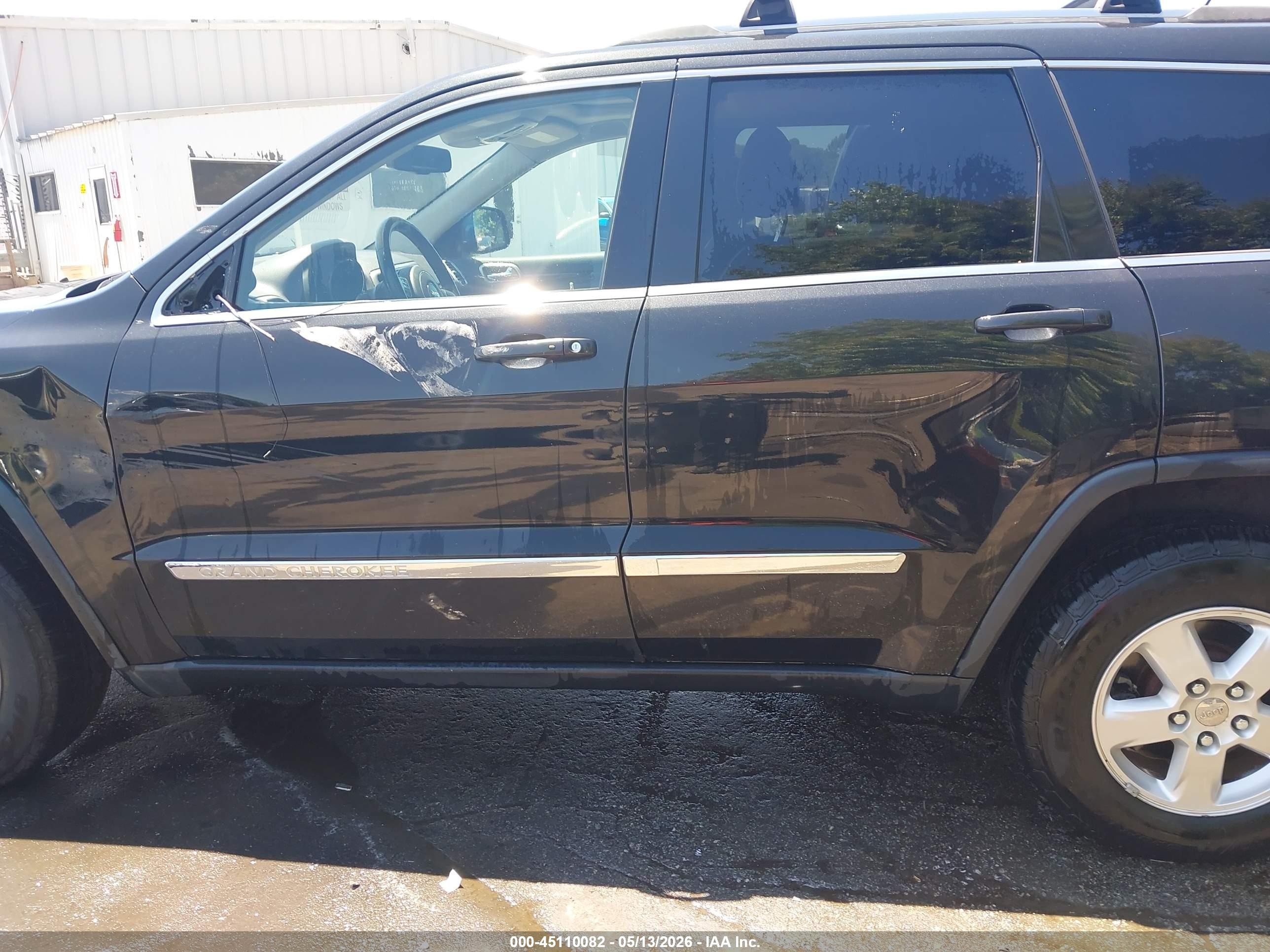 2013 Jeep Grand Cherokee Laredo Black vin: 1C4RJFAG7DC552876
