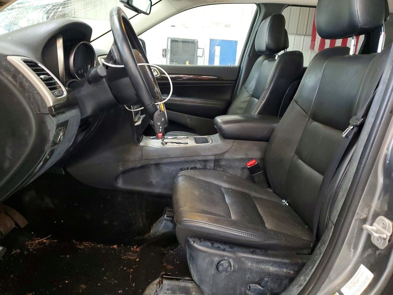 2013 Jeep Grand Cherokee Laredo Gray vin: 1C4RJFAG7DC560301