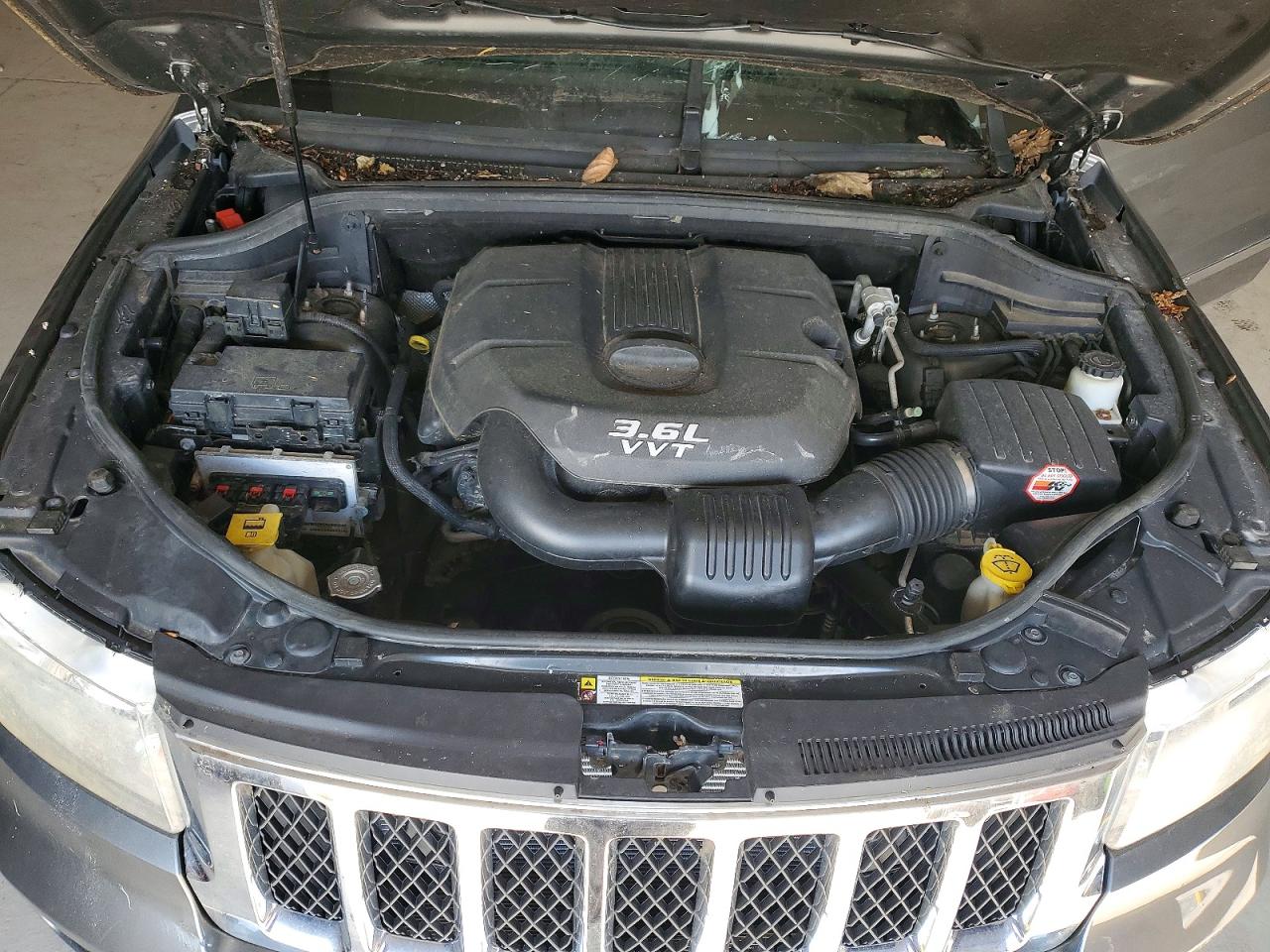 2013 Jeep Grand Cherokee Laredo Gray vin: 1C4RJFAG7DC560301